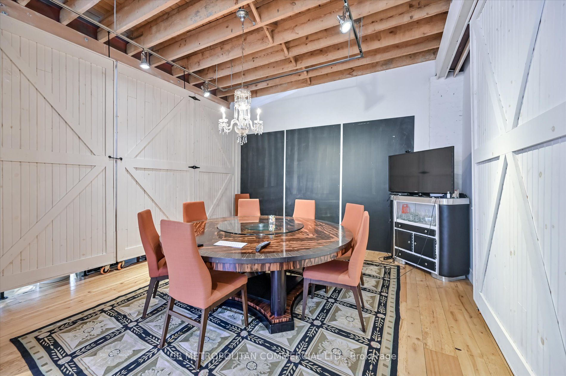 201 Niagara Street Property Photo 12