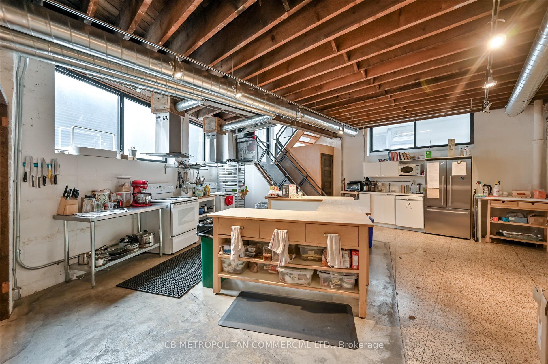 201 Niagara Street Property Photo 30