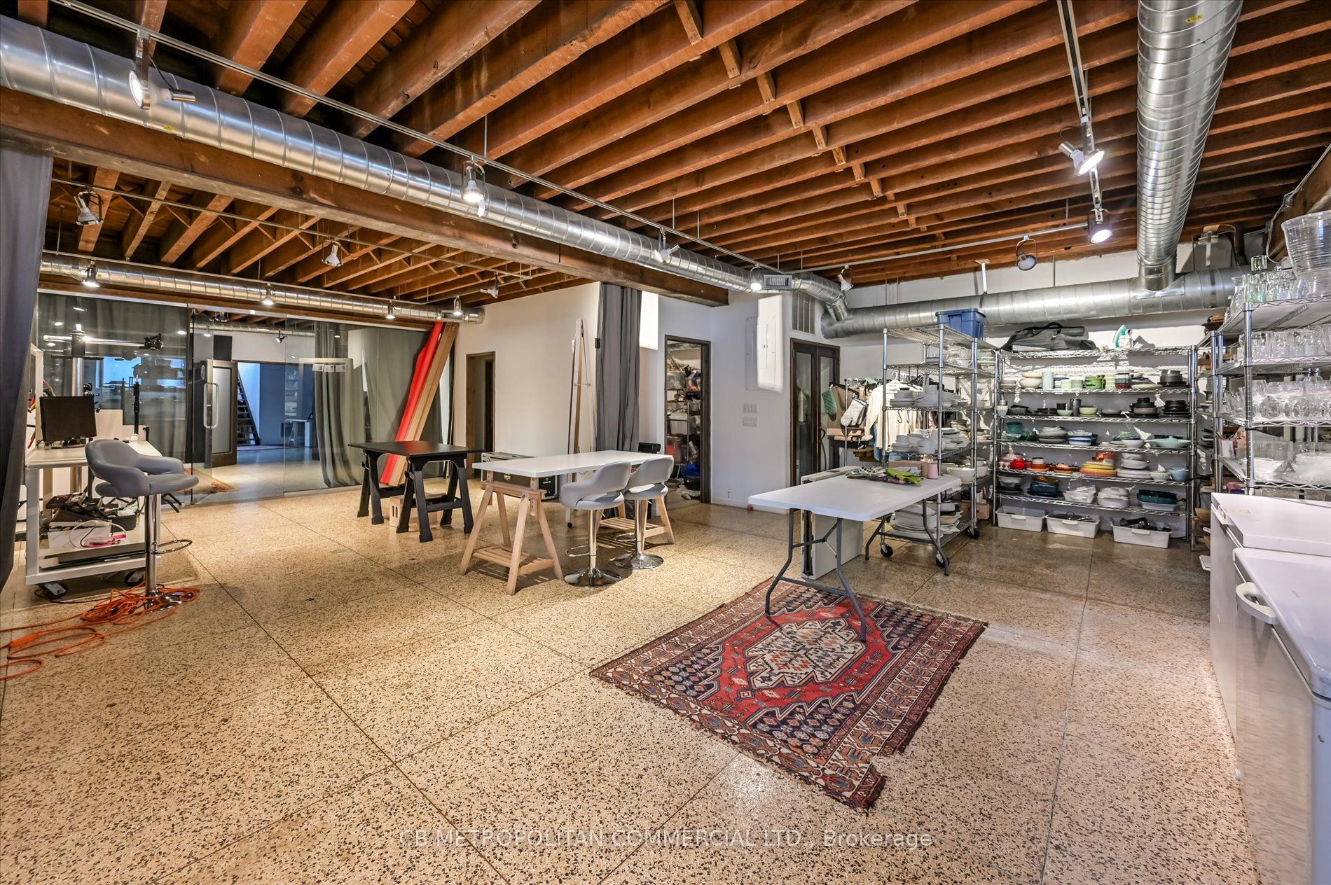 201 Niagara Street Property Photo 33