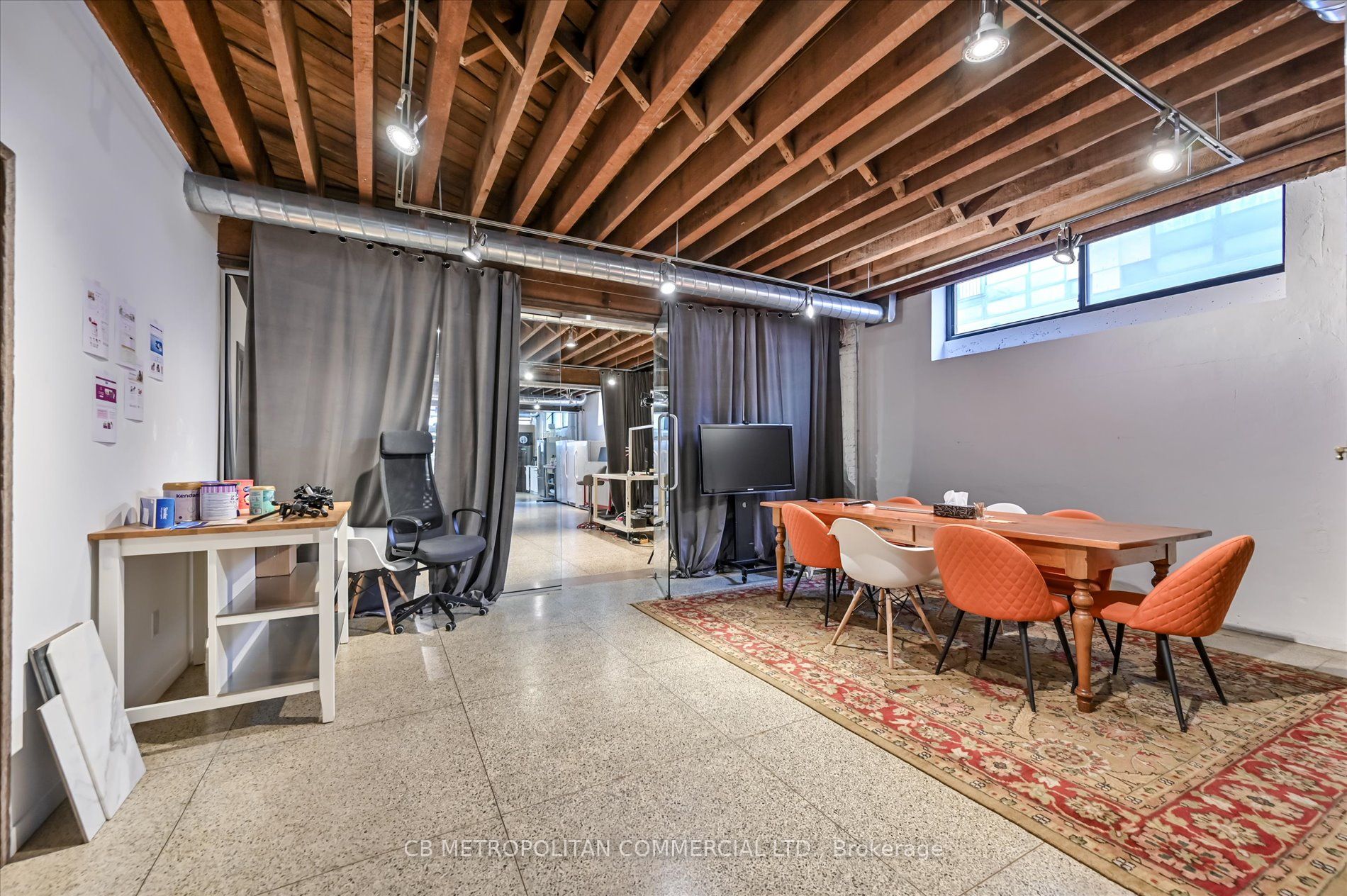 201 Niagara Street Property Photo 38