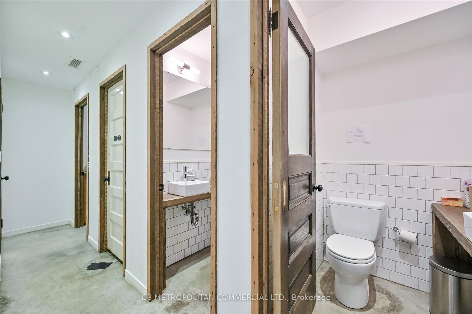 201 Niagara Street Property Photo 43