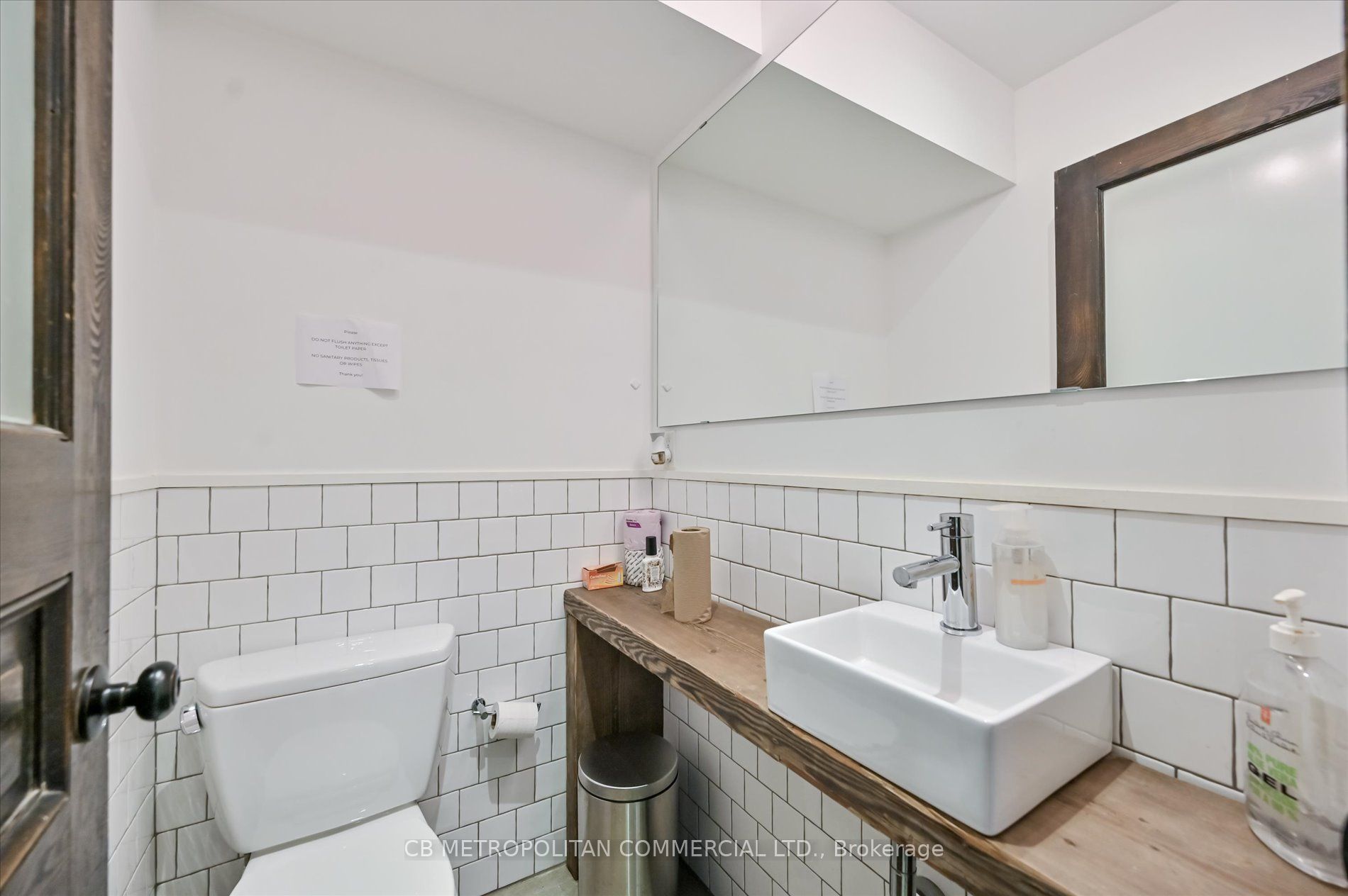 201 Niagara Street Property Photo 44