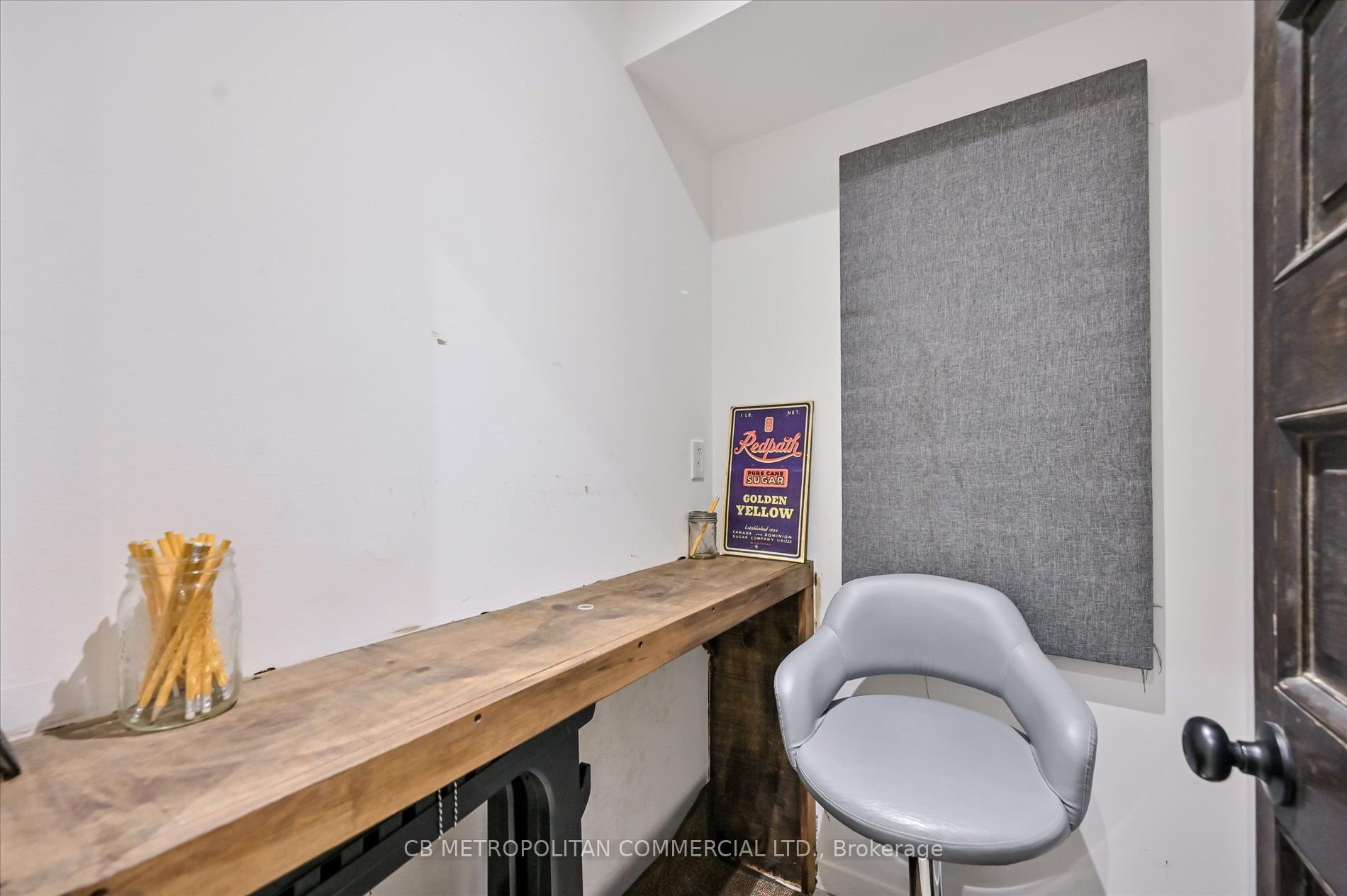 201 Niagara Street Property Photo 46