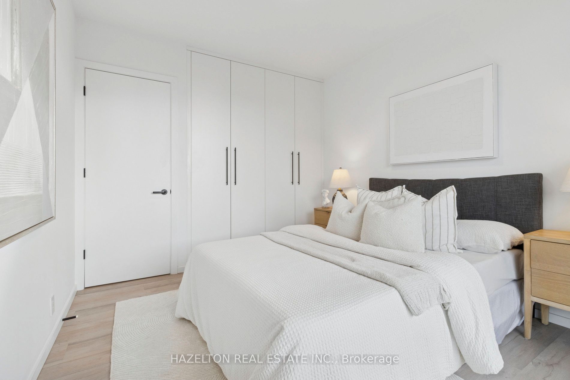 55a Avenue Road 405 Property Photo 27