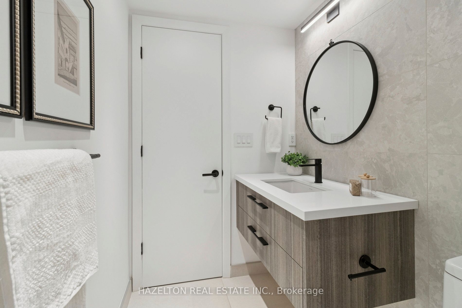 55a Avenue Road 405 Property Photo 29