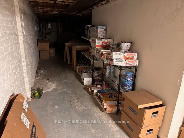 764 St Clair Avenue W Property Photo 30