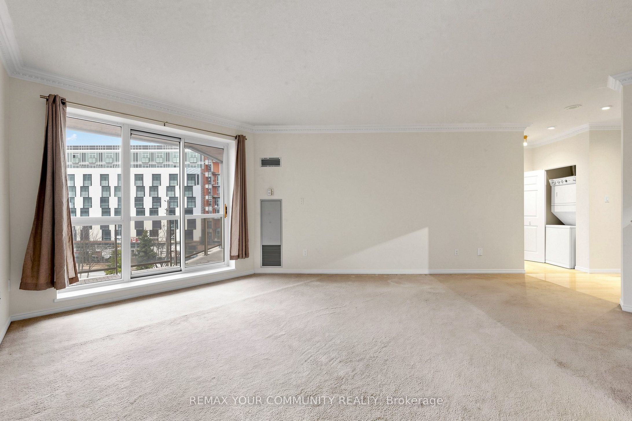 800 Sheppard Avenue W 506 Property Photo 4