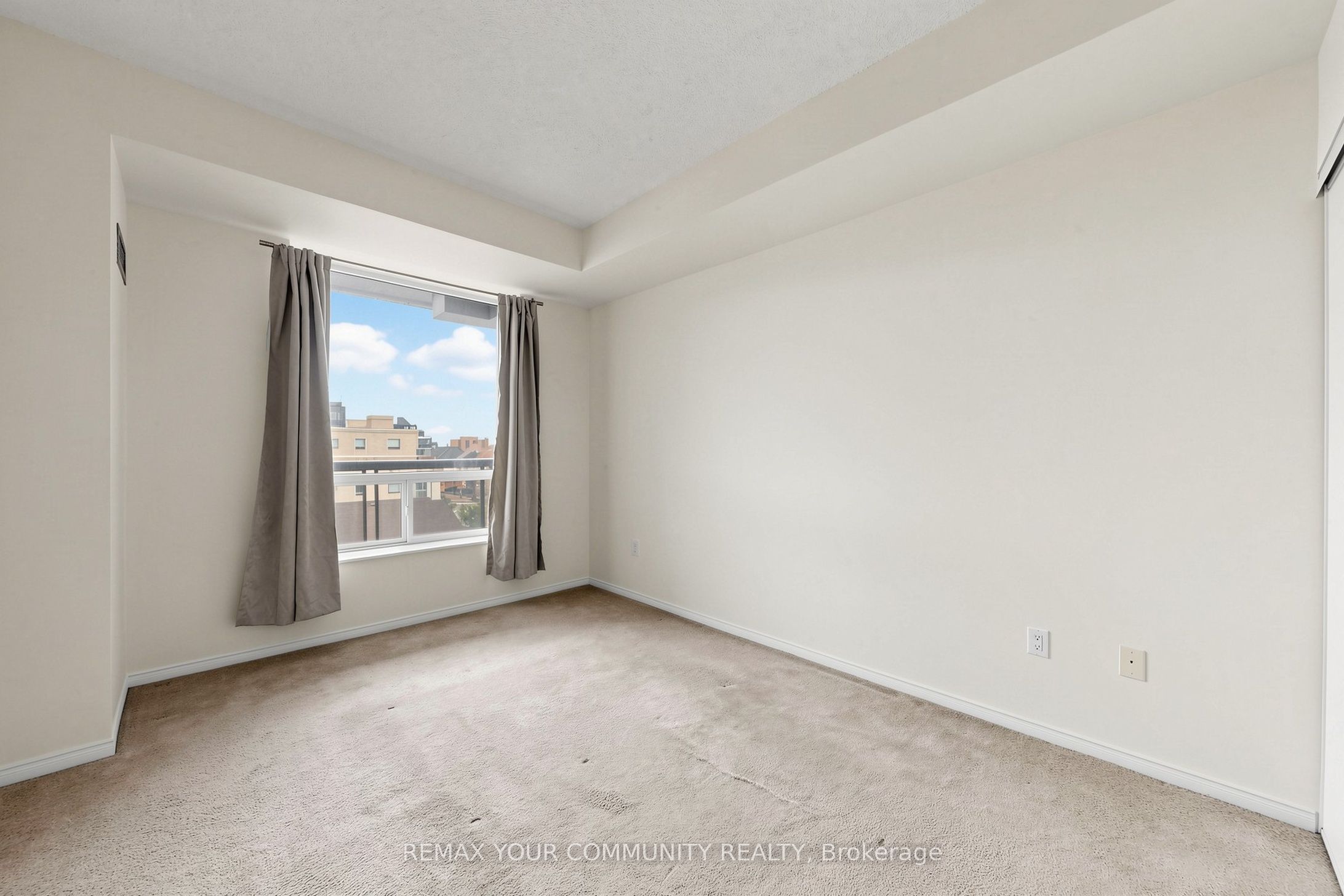 800 Sheppard Avenue W 506 Property Photo 10