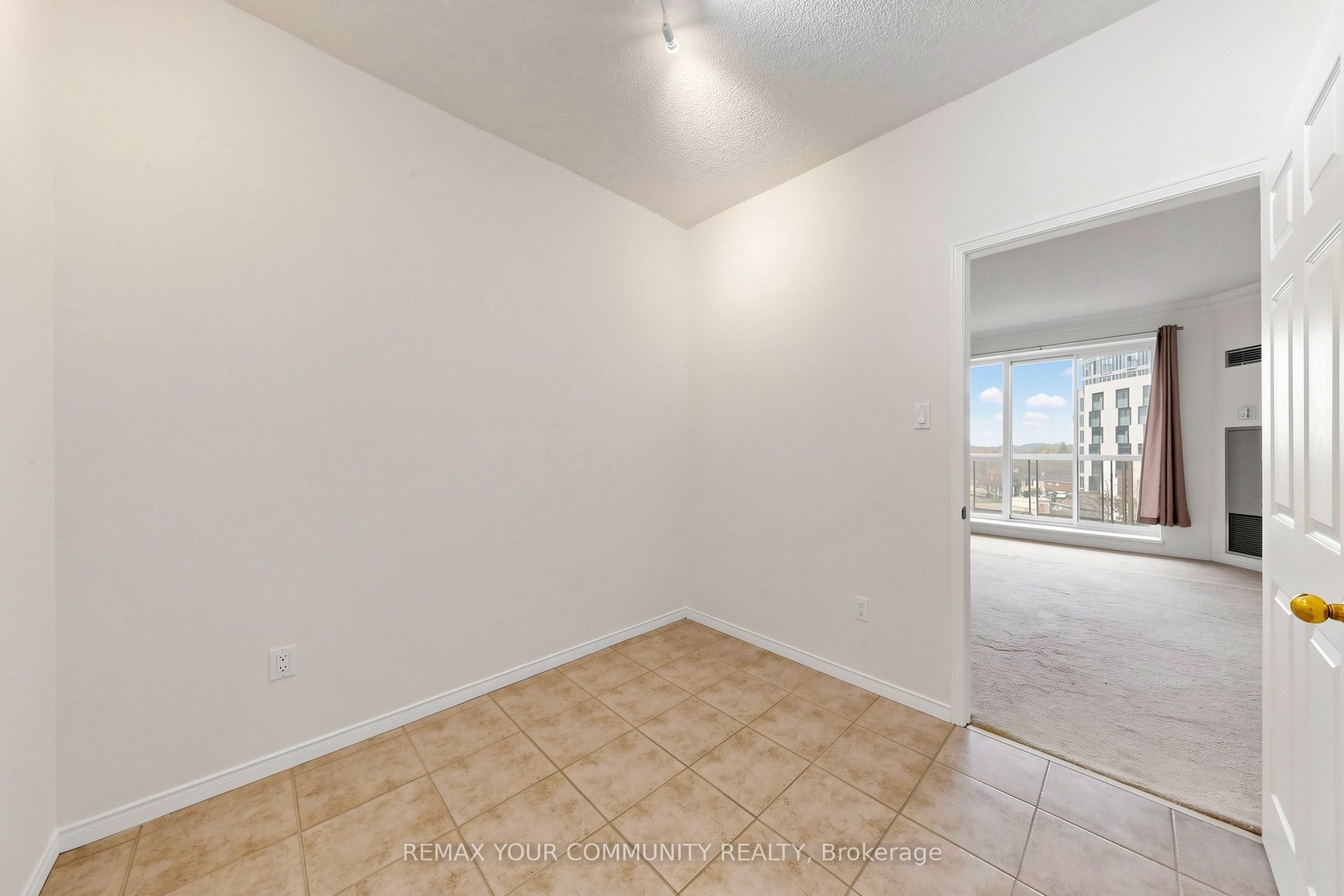 800 Sheppard Avenue W 506 Property Photo 14