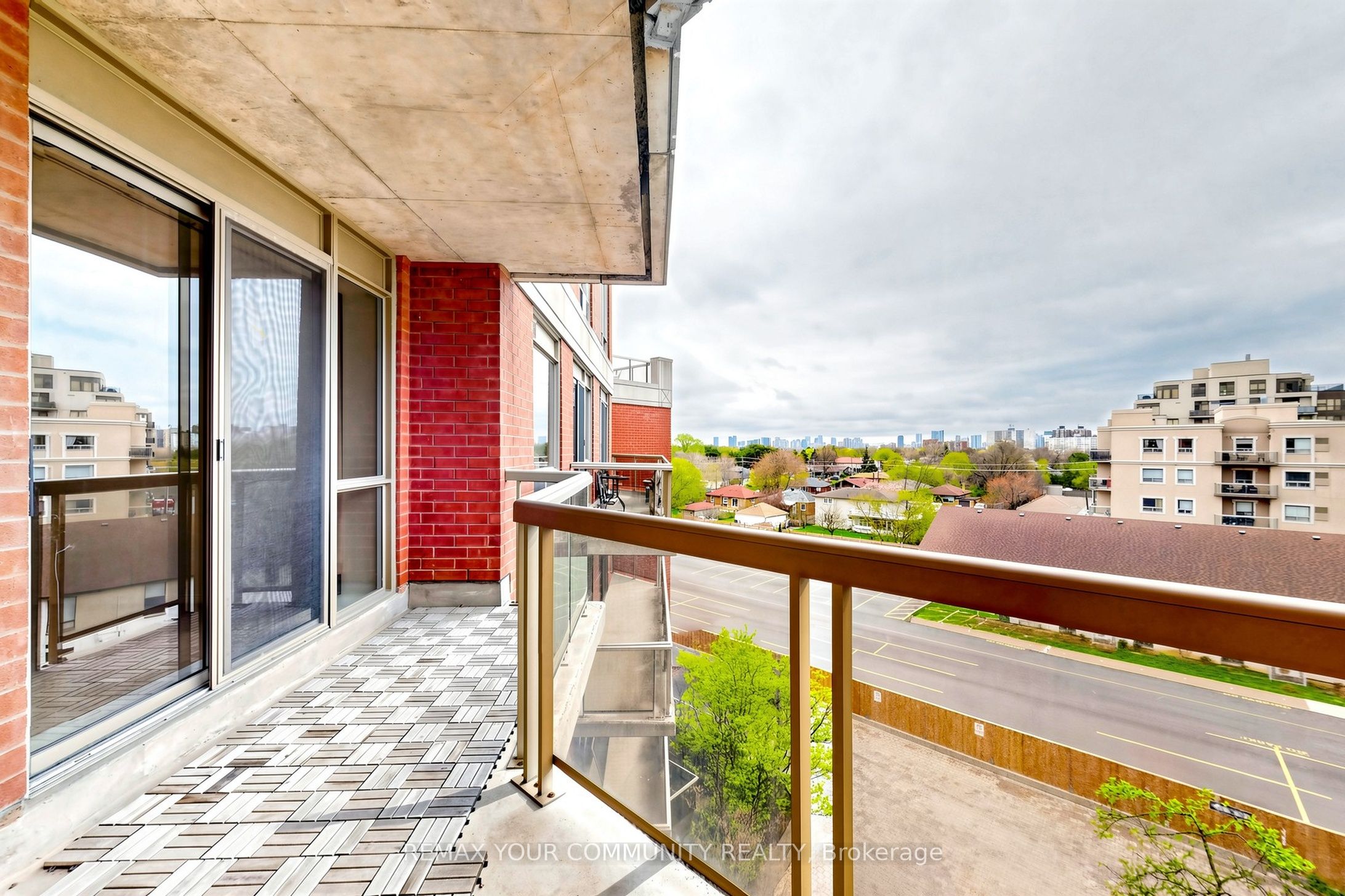 800 Sheppard Avenue W 506 Property Photo 18