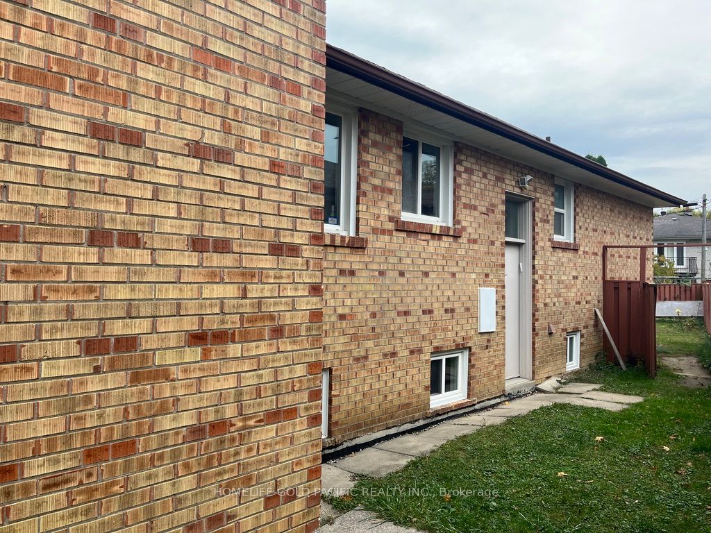 244 Maxwell (basement) Street Property Photo 1