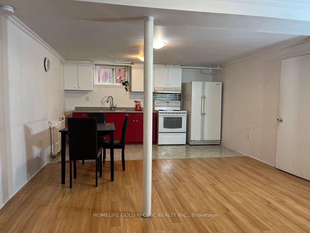 244 Maxwell (basement) Street Property Photo 6