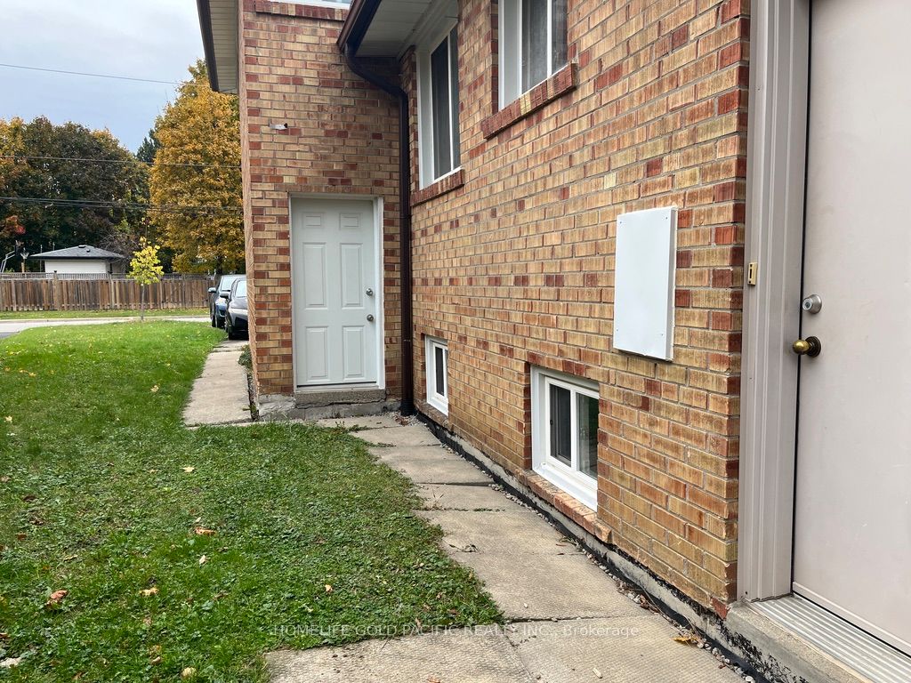 244 Maxwell (basement) Street Property Photo 14
