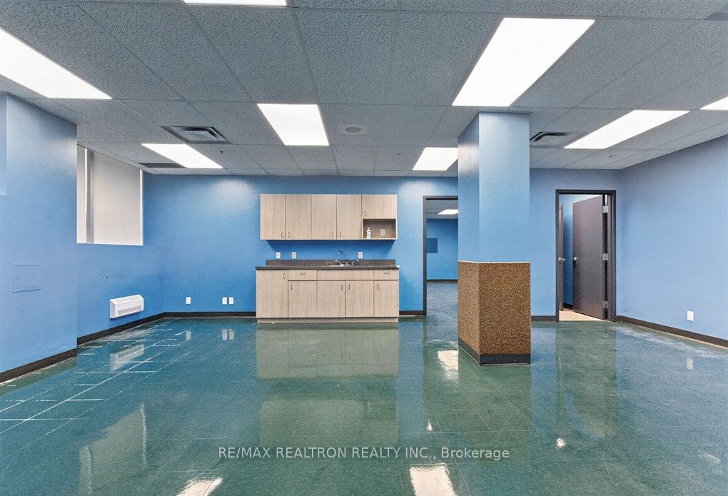 685 Sheppard Avenue E G01 - G07 Property Photo 8