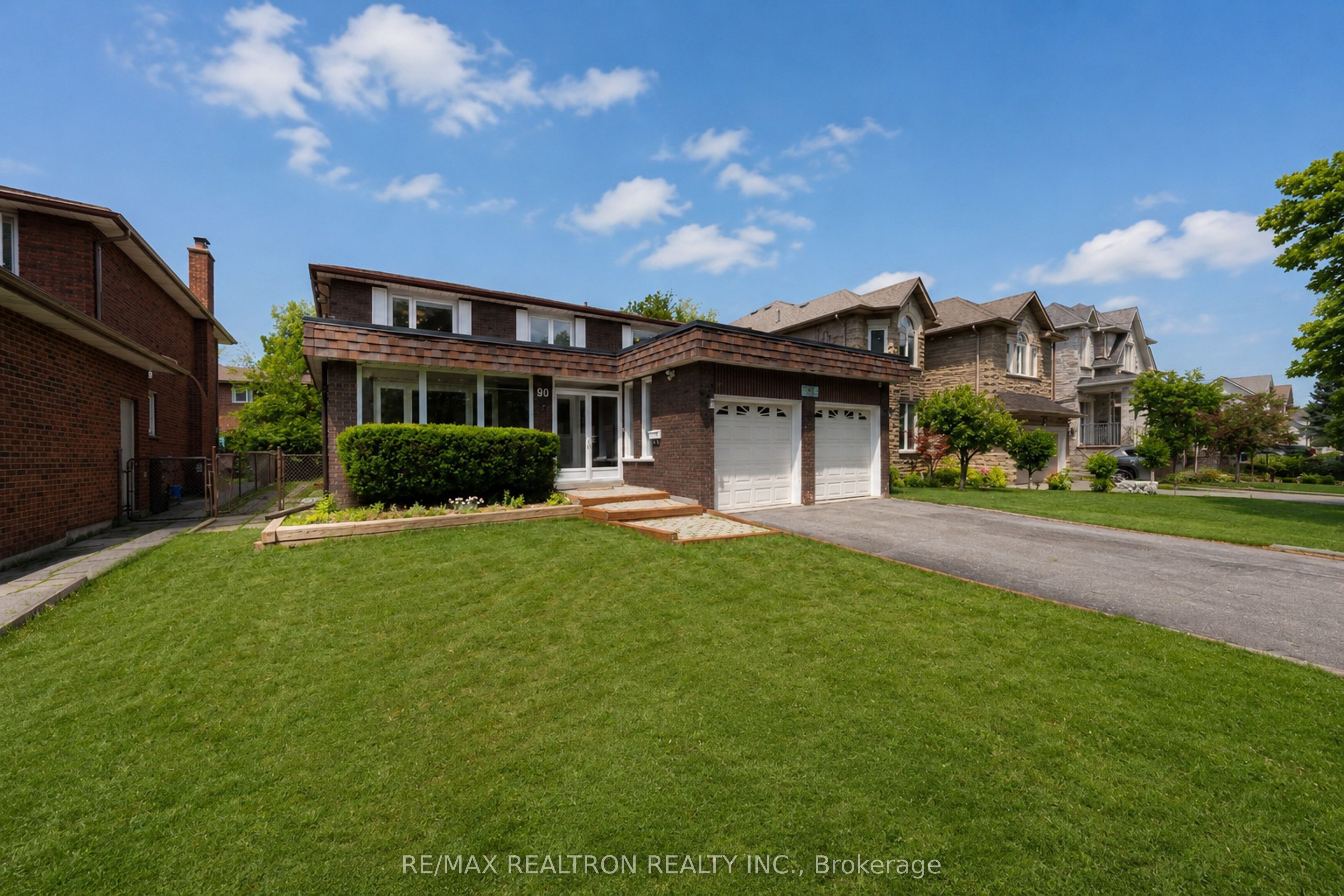 90 Holmes Avenue