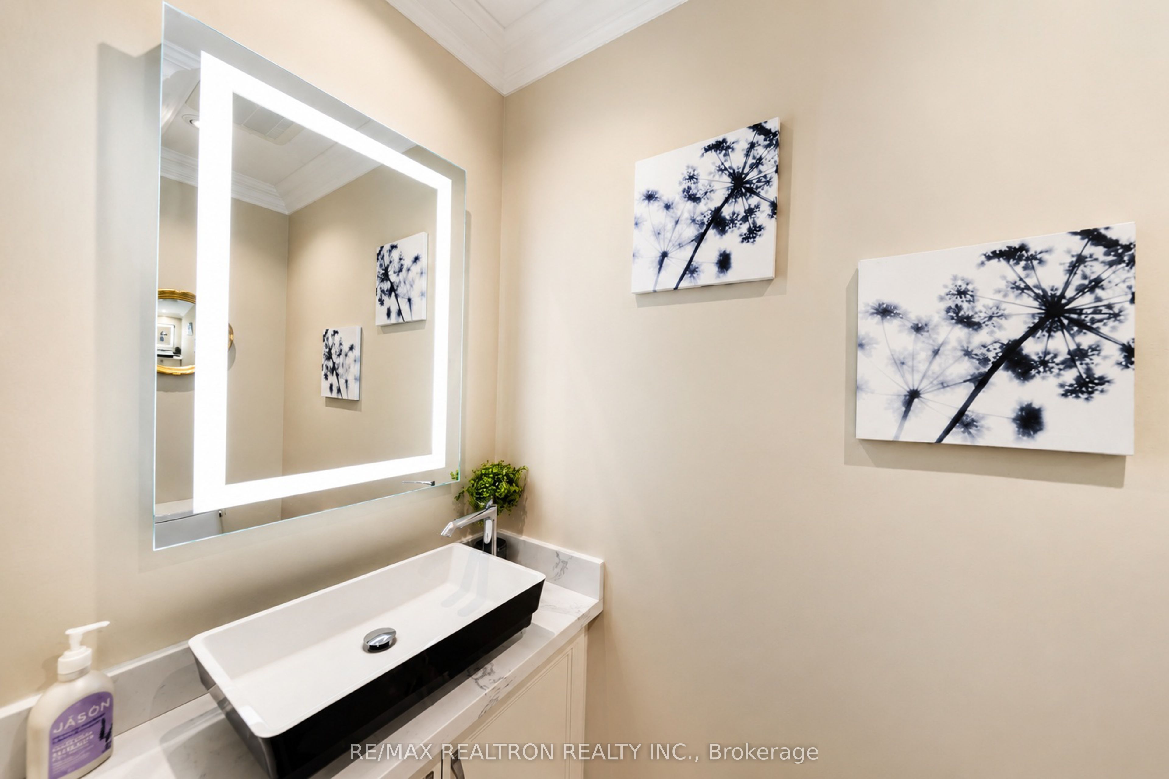 90 Holmes Avenue Property Photo 20