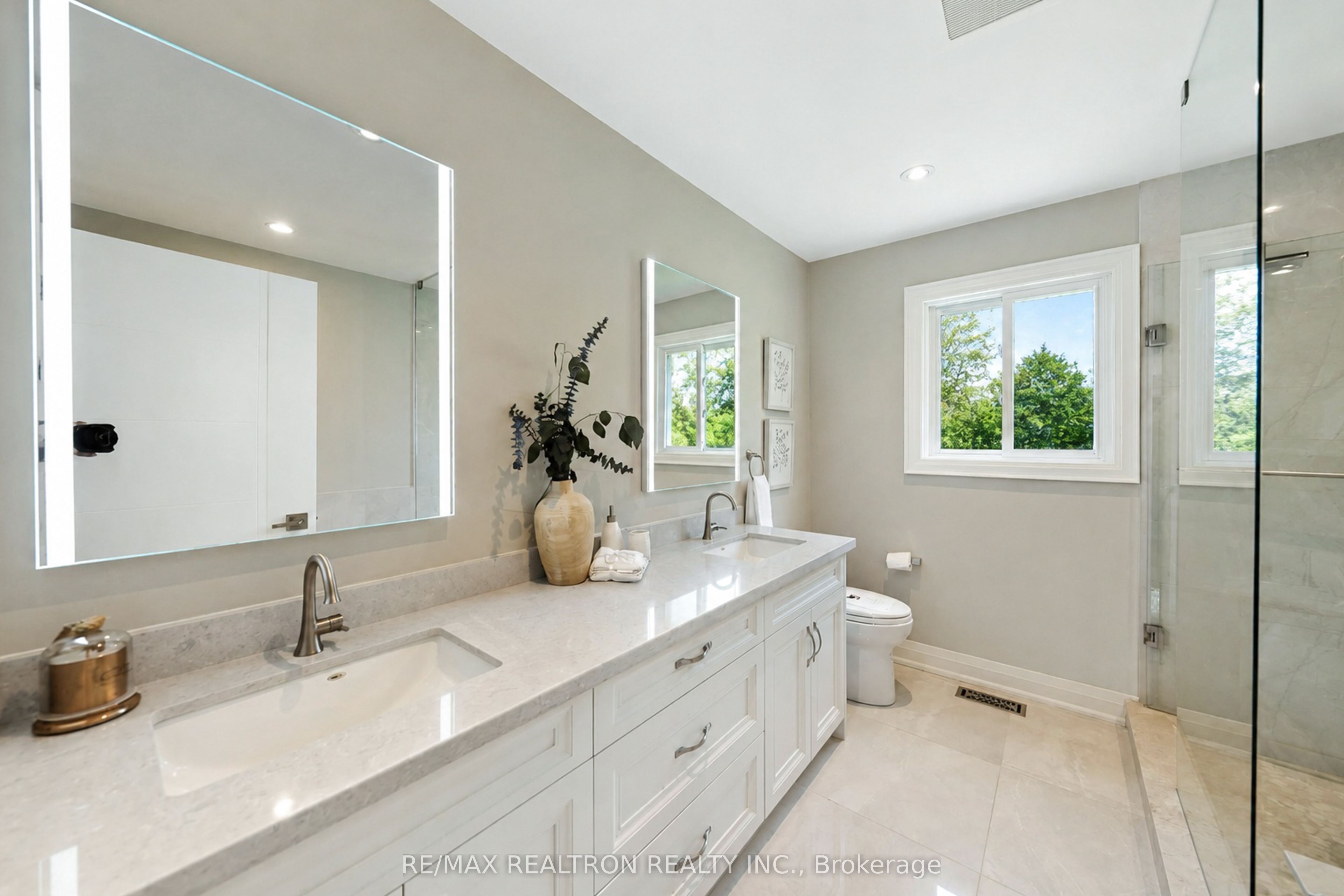90 Holmes Avenue Property Photo 25
