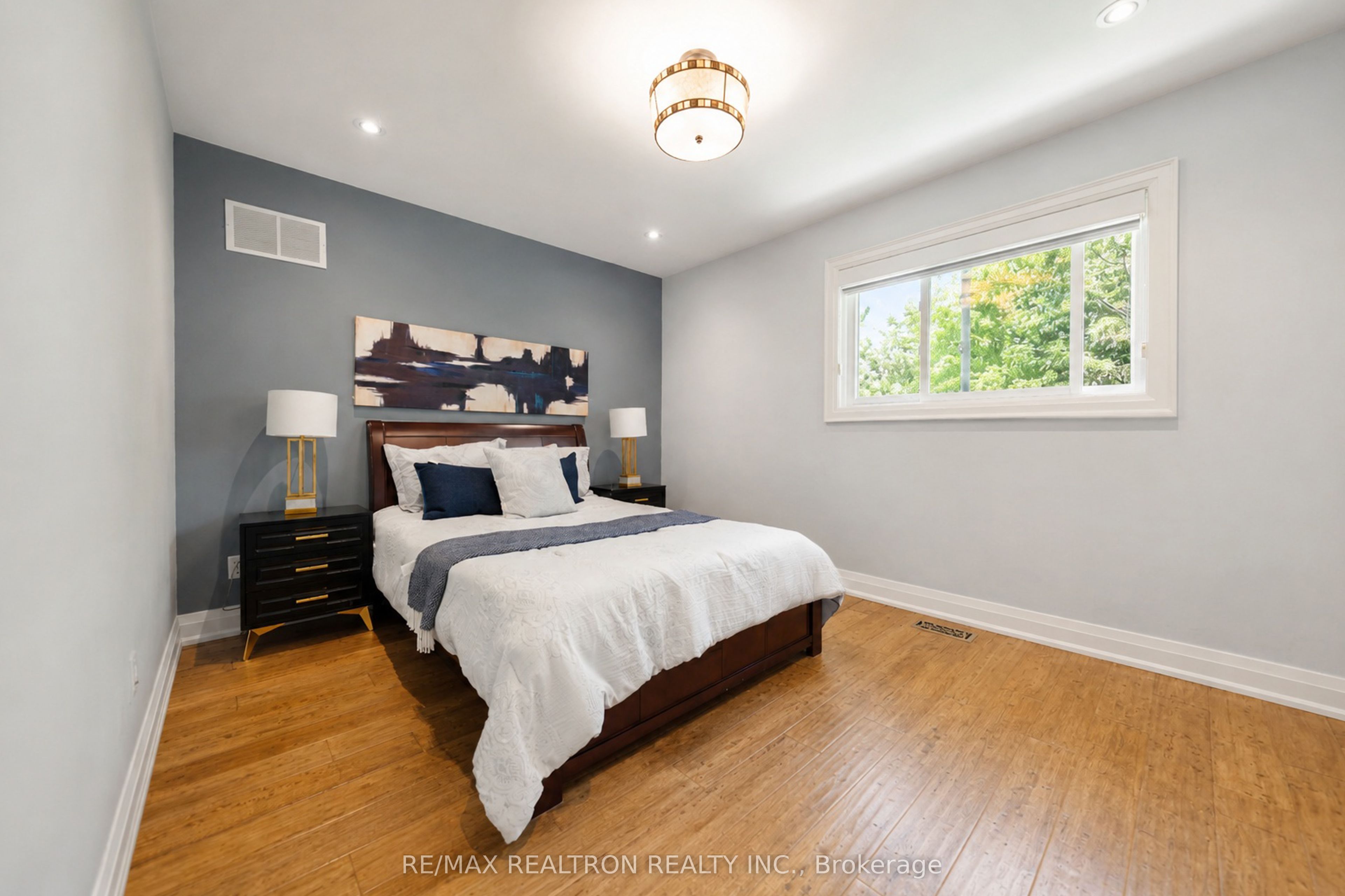90 Holmes Avenue Property Photo 27