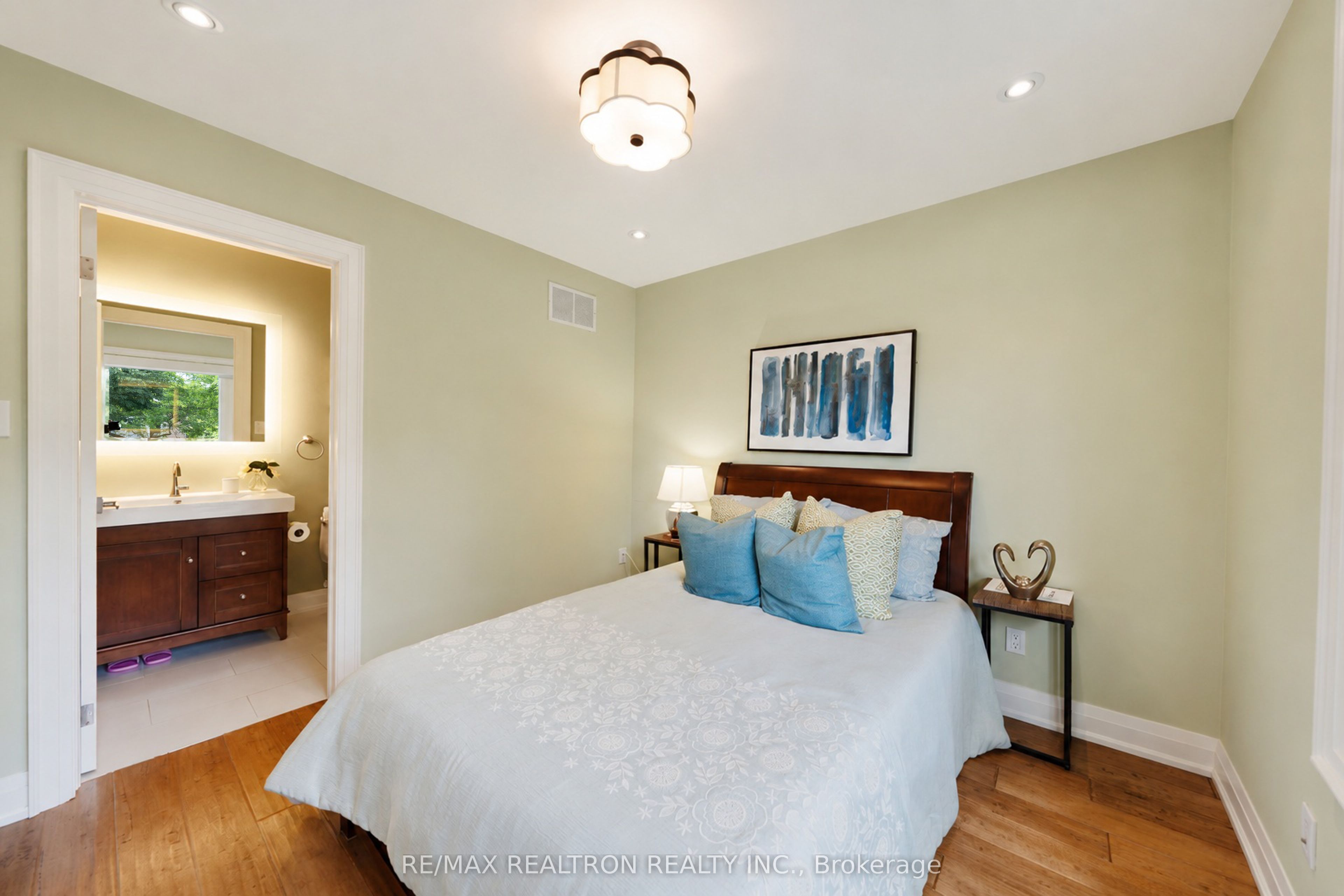 90 Holmes Avenue Property Photo 34