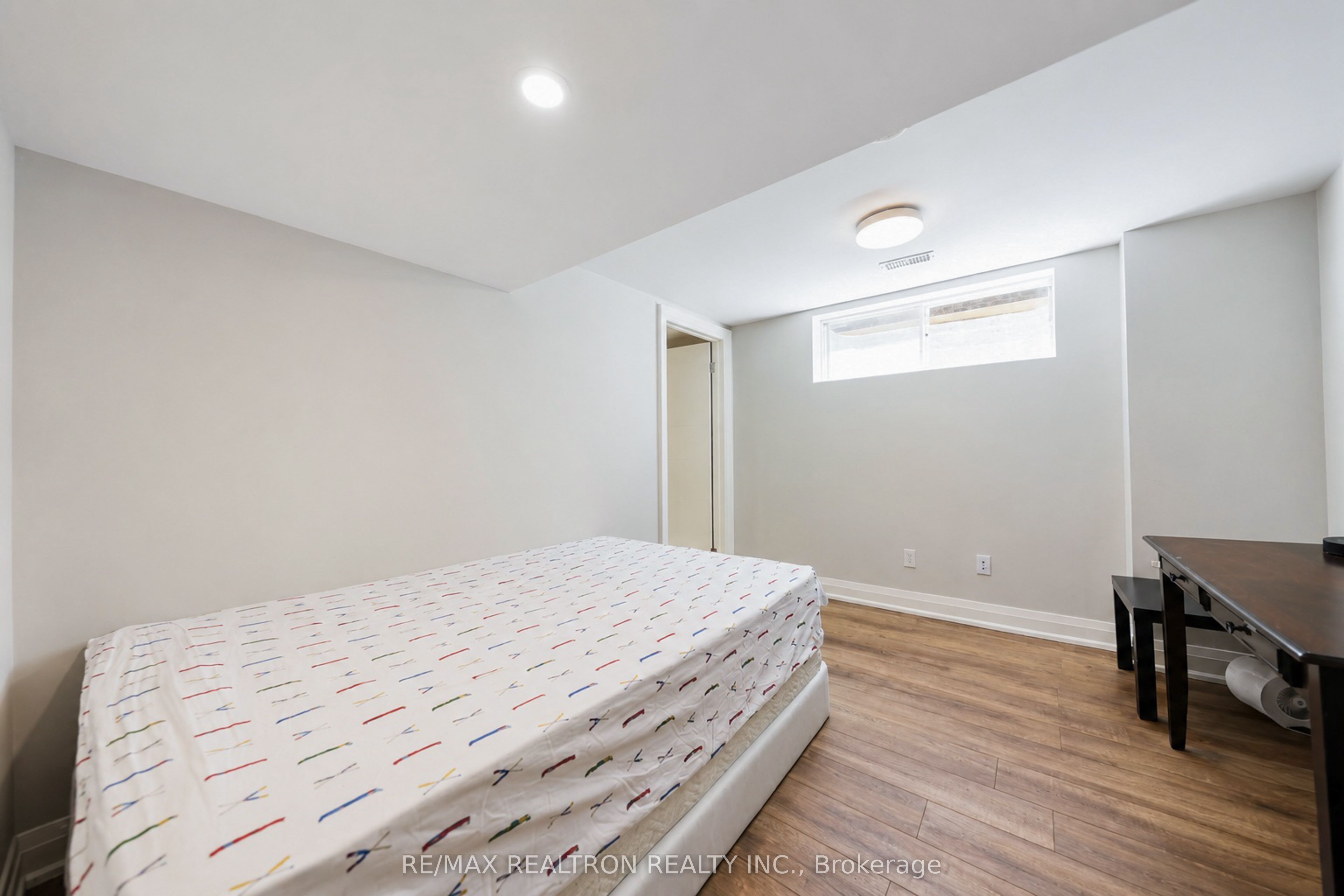 90 Holmes Avenue Property Photo 37