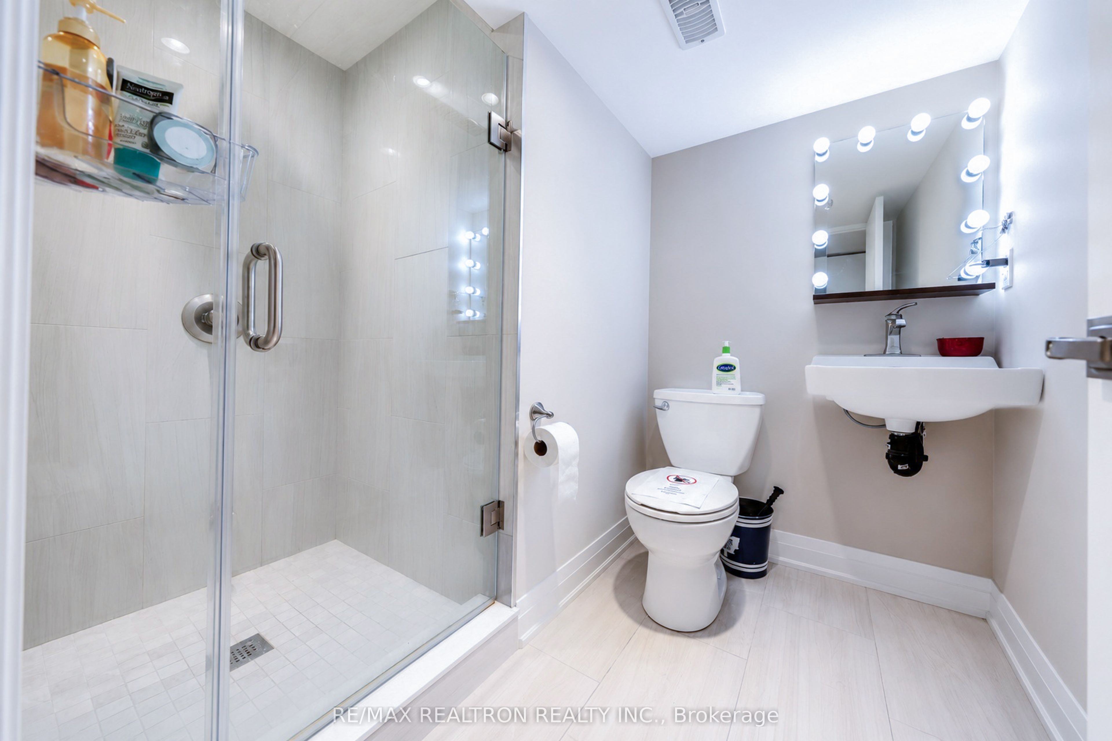 90 Holmes Avenue Property Photo 44