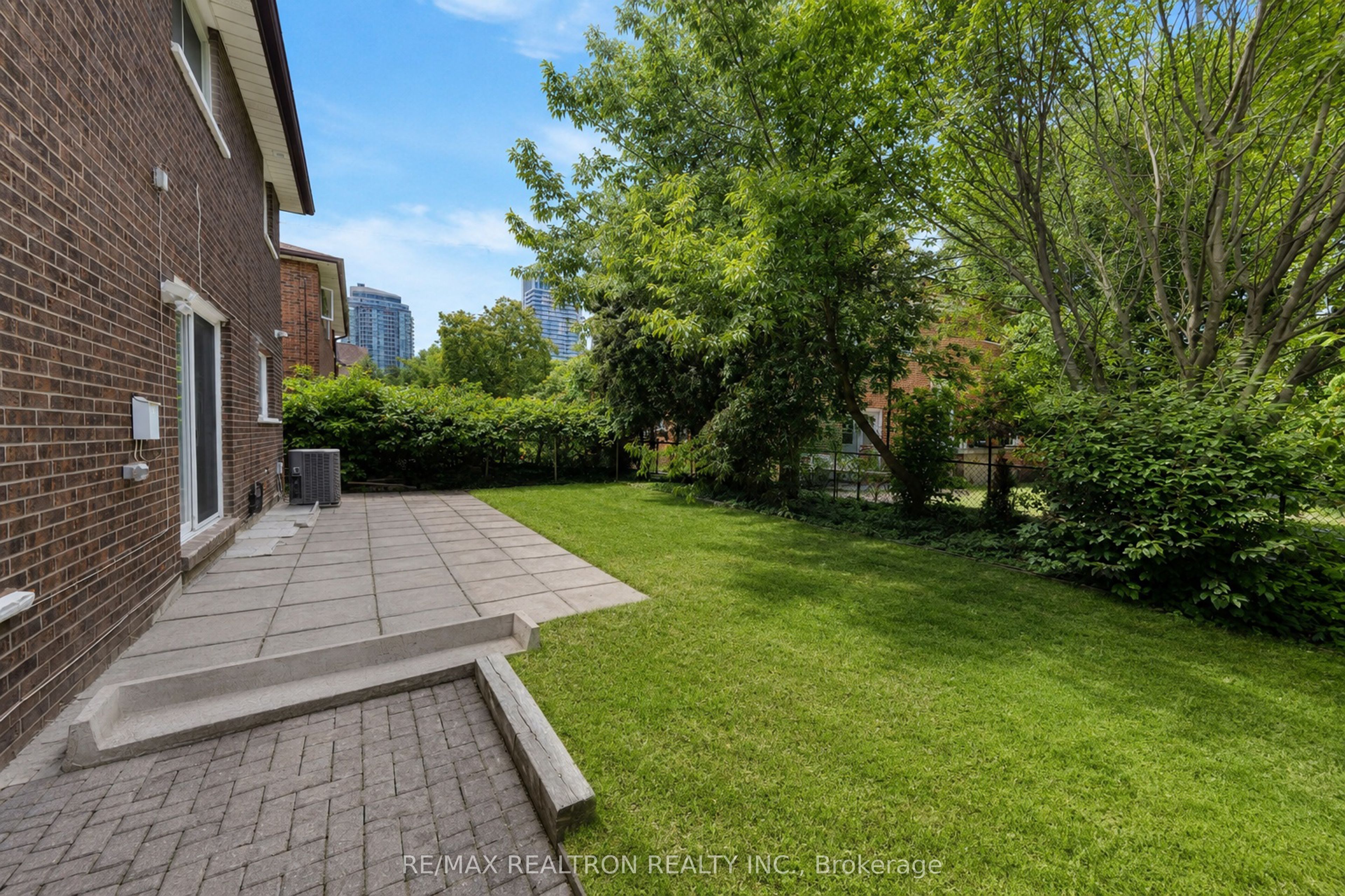 90 Holmes Avenue Property Photo 46