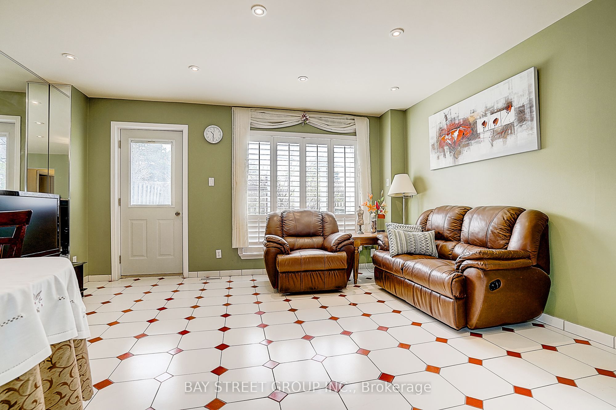 91 Rameau Drive 10 Property Photo 12