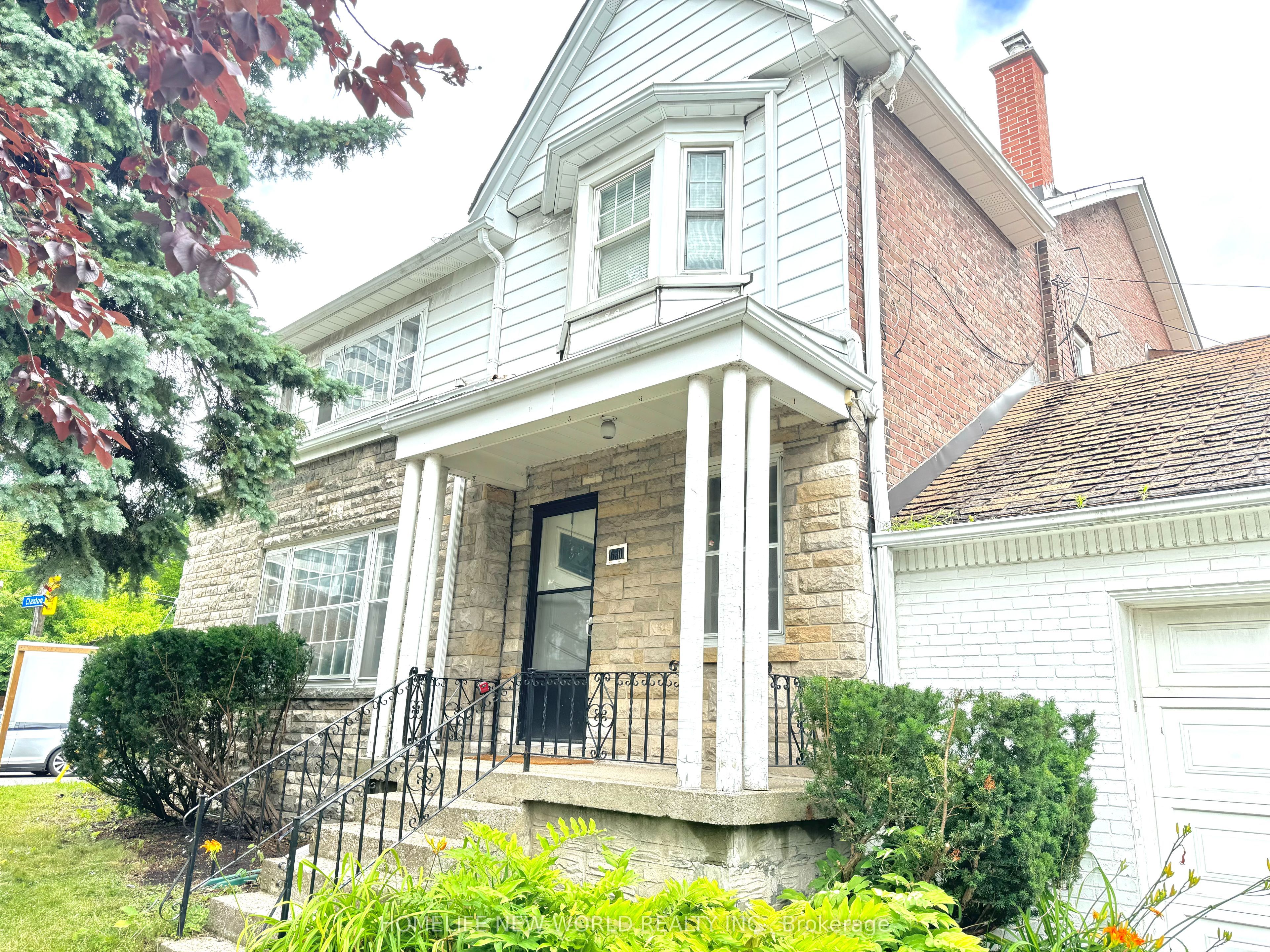 1563 Bathurst Street Property Photo 1