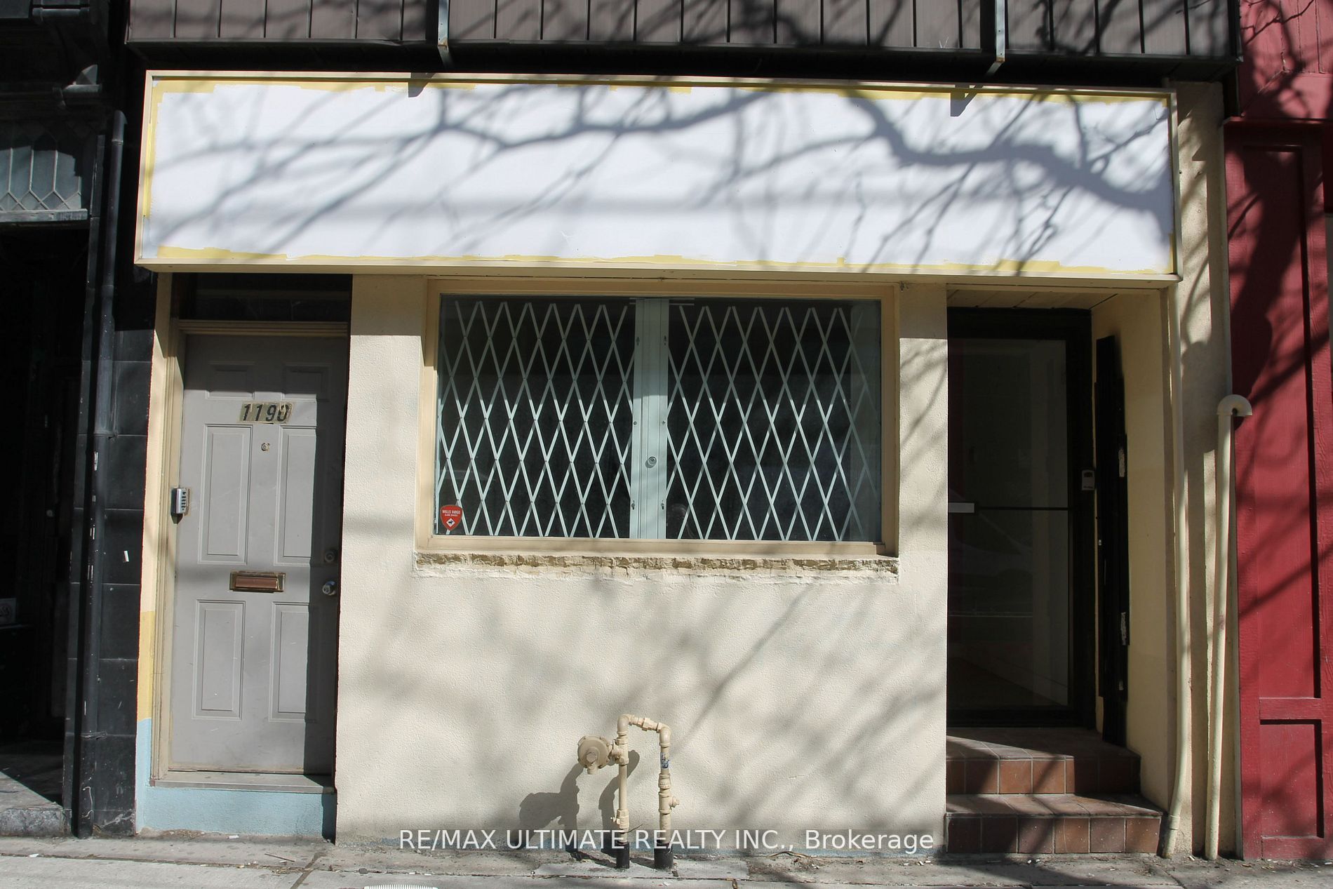 1190 Queen Street W Property Photo 3