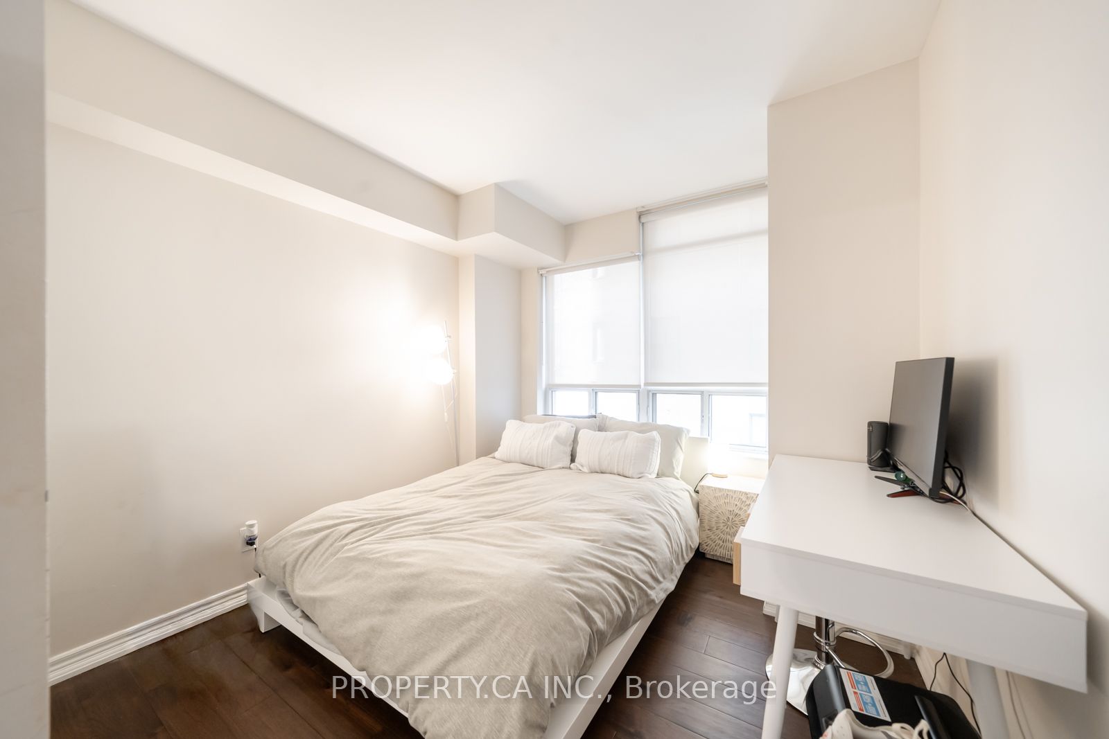 60 St Clair Avenue W 202 Property Photo 11