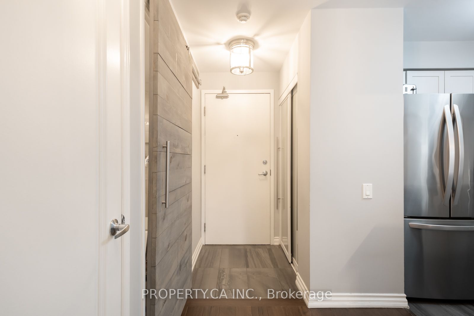 60 St Clair Avenue W 202 Property Photo 13