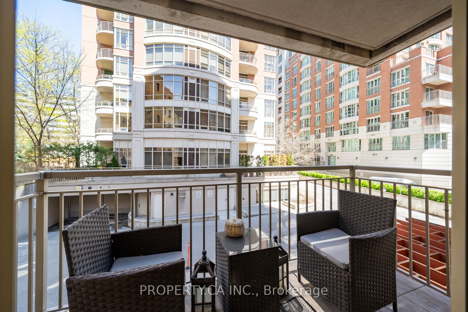 60 St Clair Avenue W 202 Property Photo 15