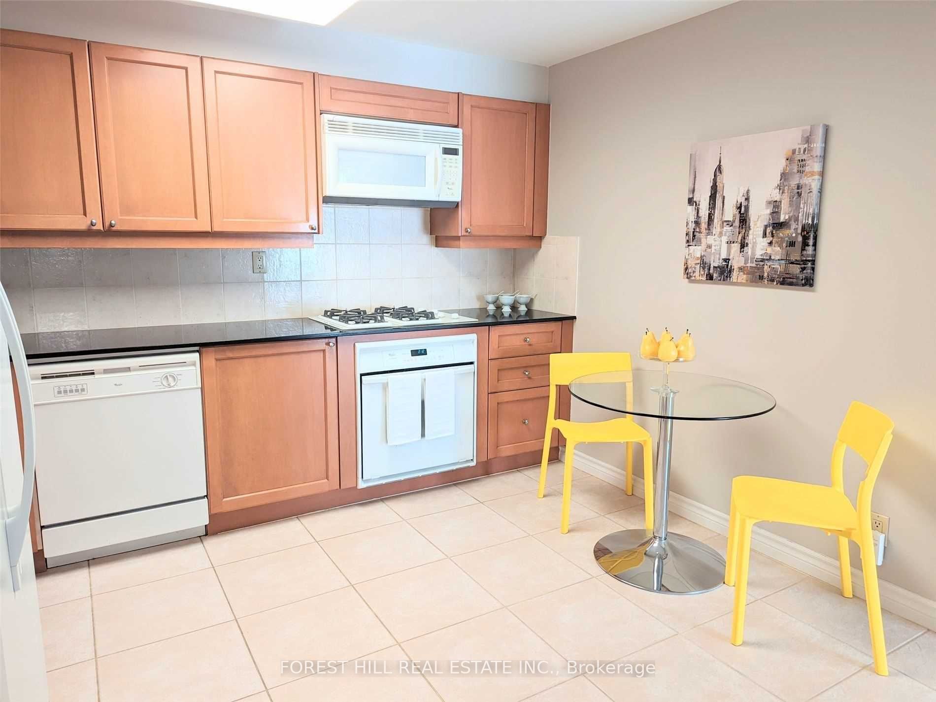 9 Greenbriar Road 103 Property Photo 10
