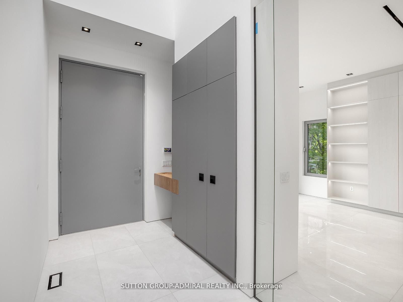 157 Old Forest Hill Road Property Photo 2