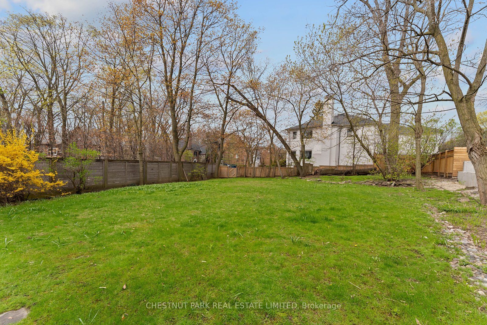 42 Glenayr Road Property Photo 4