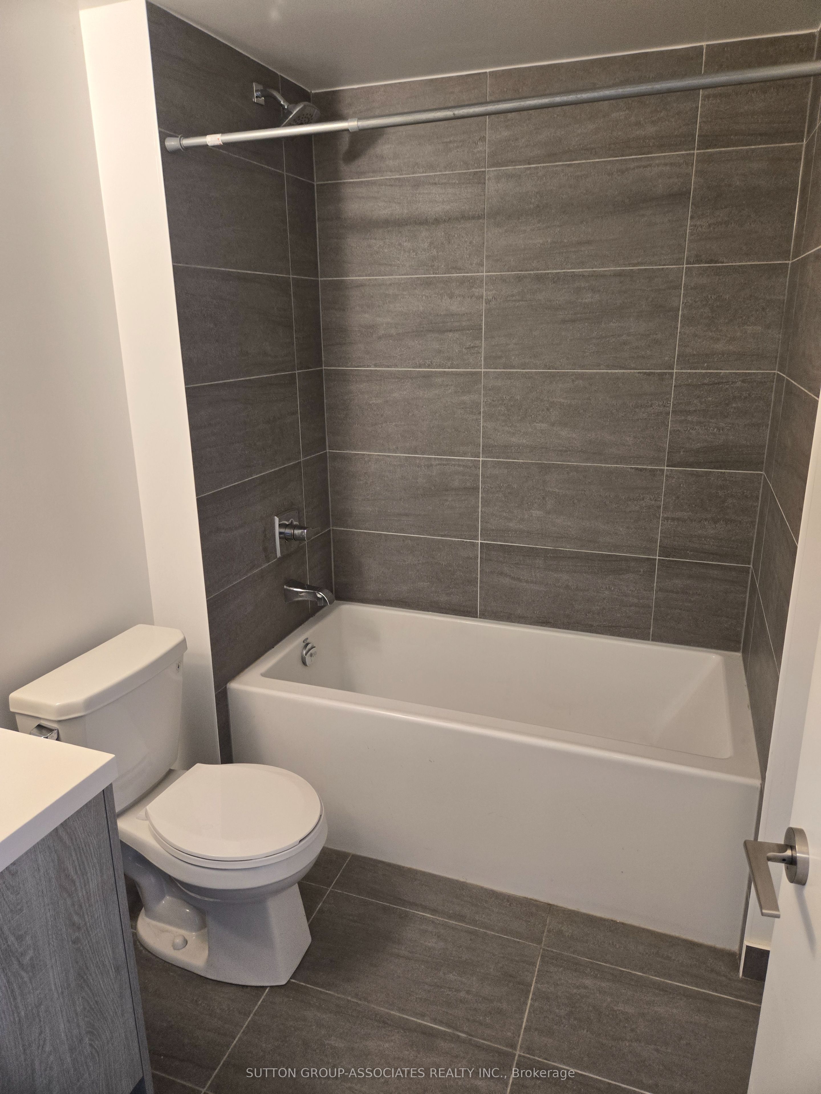 77 Mutual Street 3001 Property Photo 10
