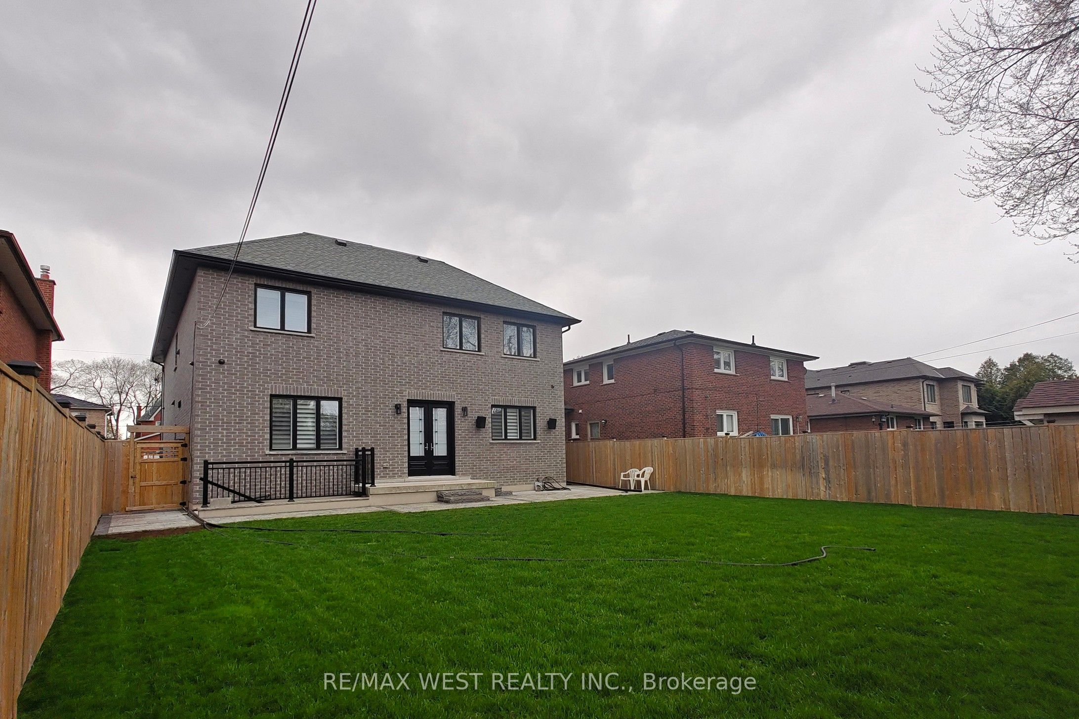 222 Connaught Avenue Property Photo 39