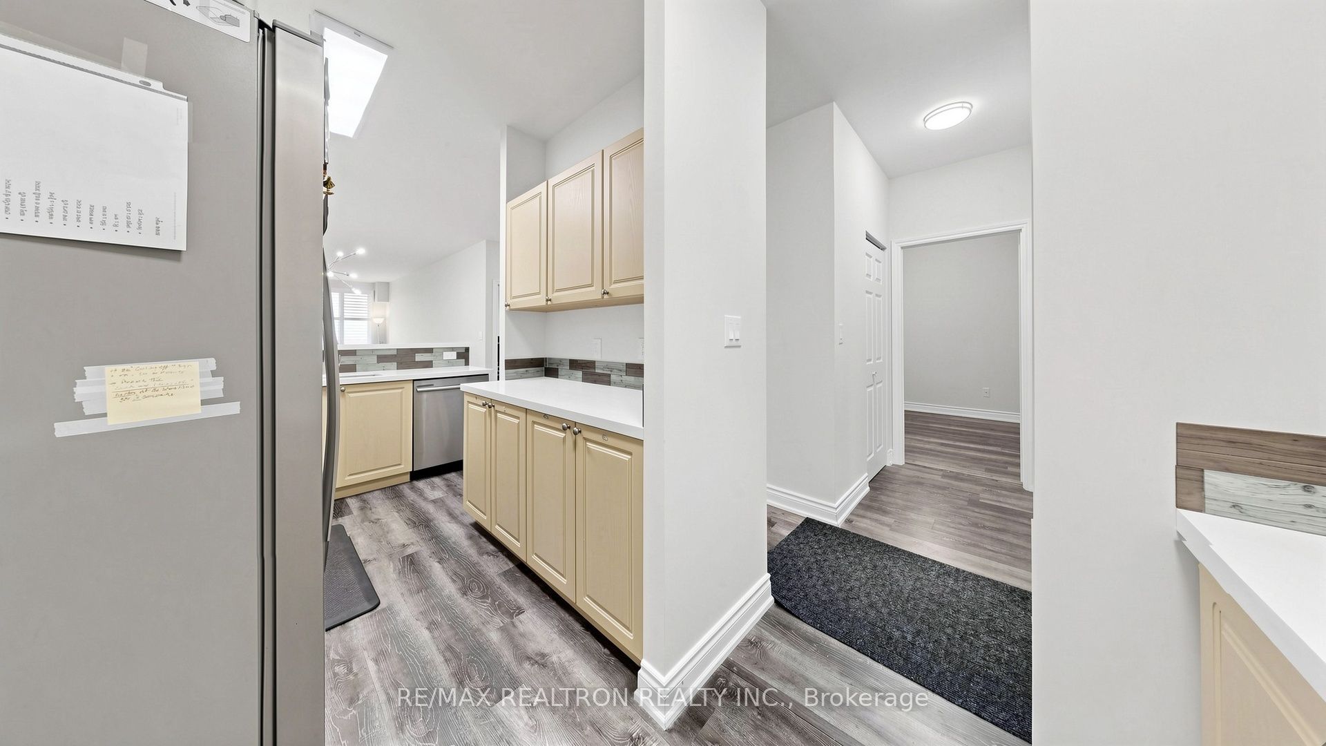 10 Gateway Boulevard 616 Property Photo 30