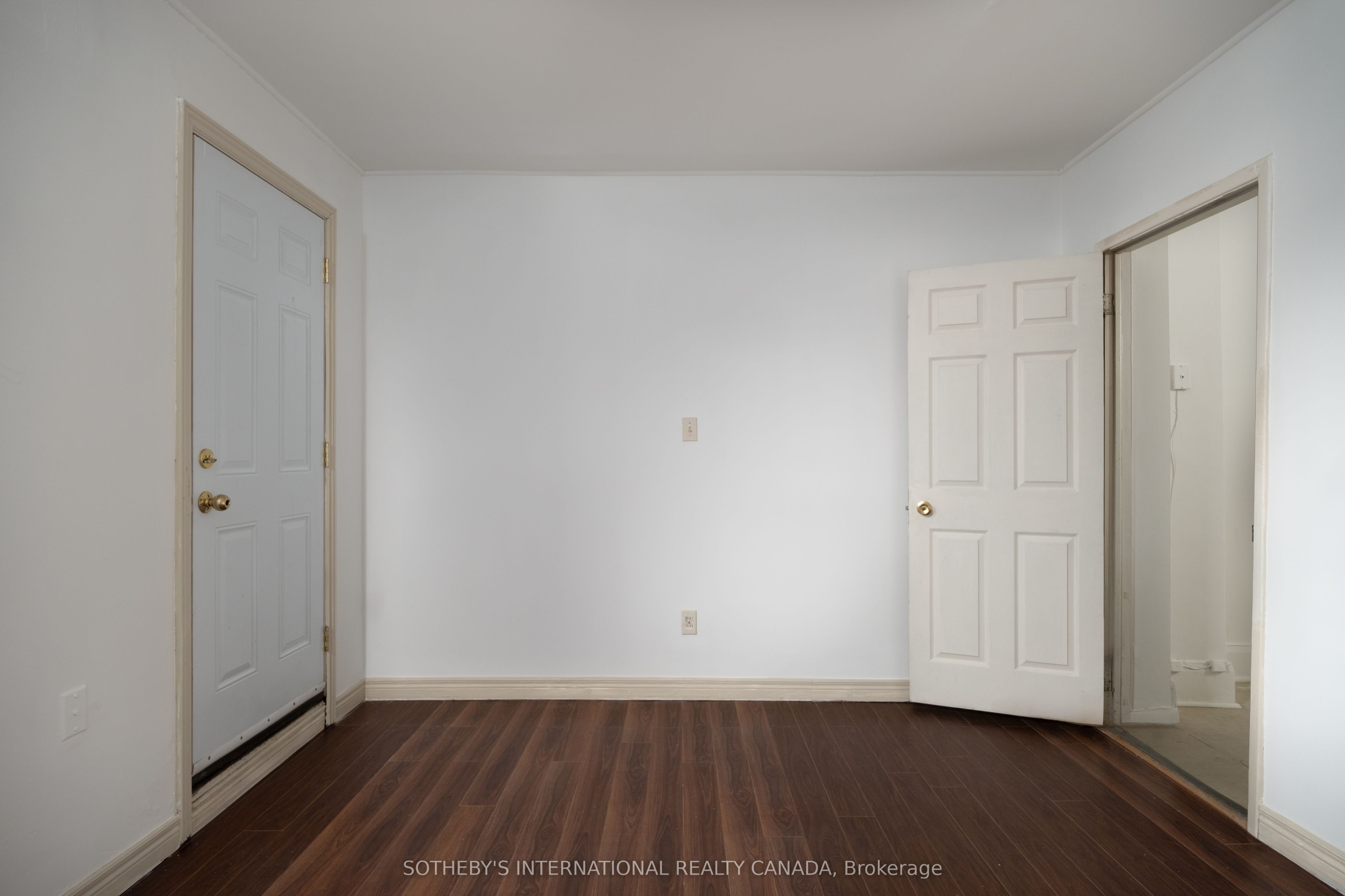 641 St Clair Avenue W Property Photo 19
