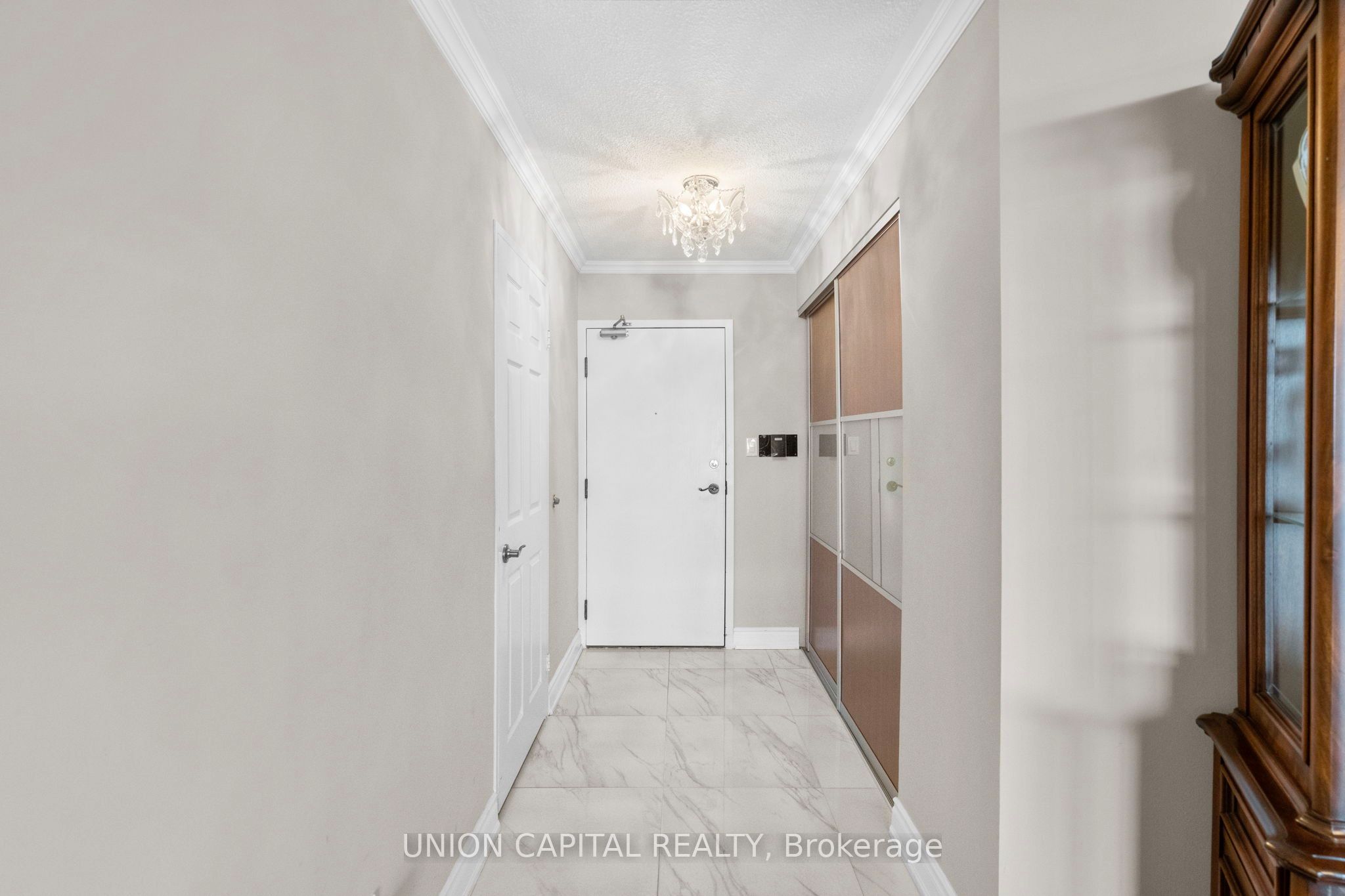 85 Skymark Drive 2405 Property Photo 4