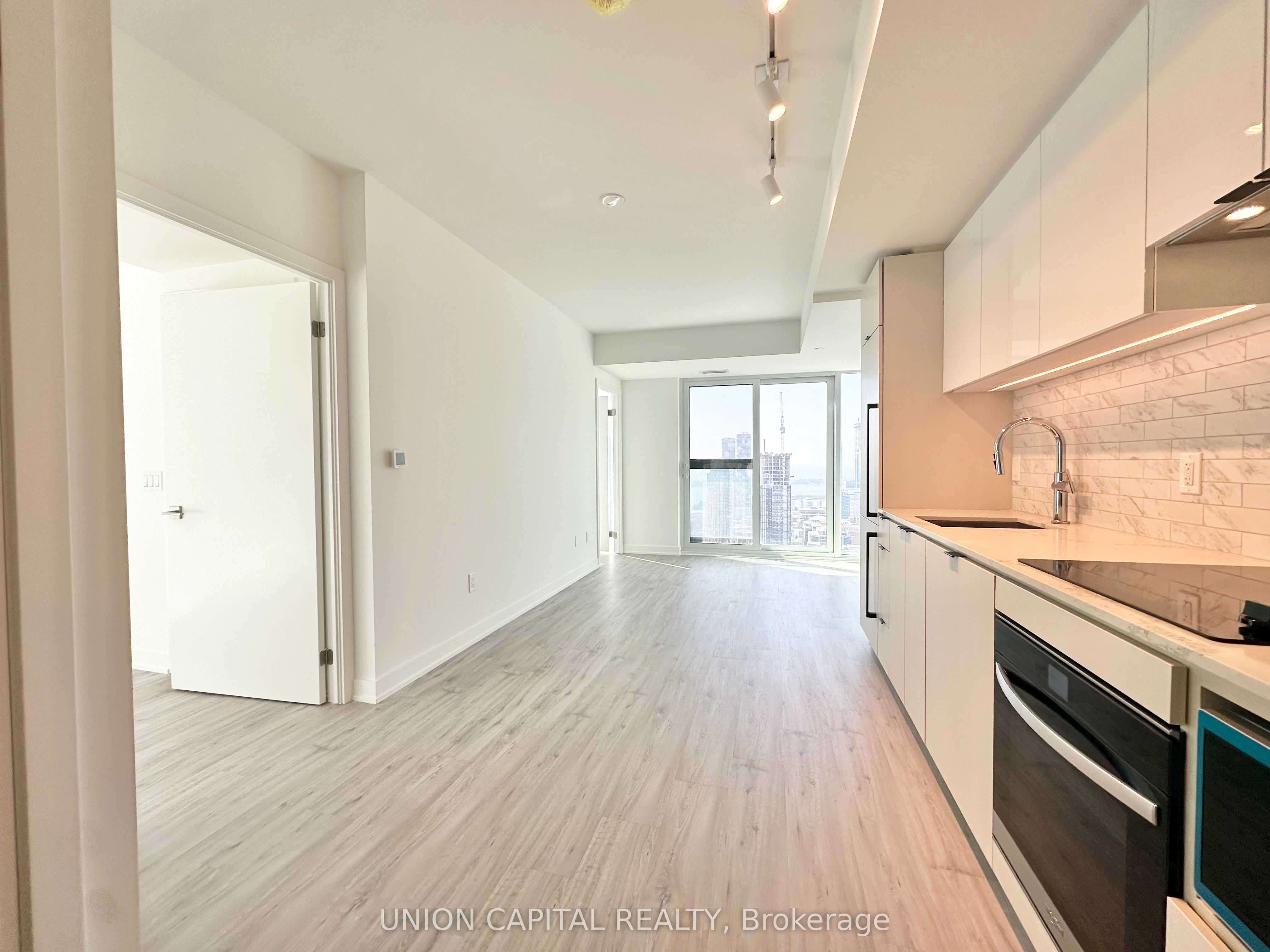 252 Church Street 5511 Property Photo 6
