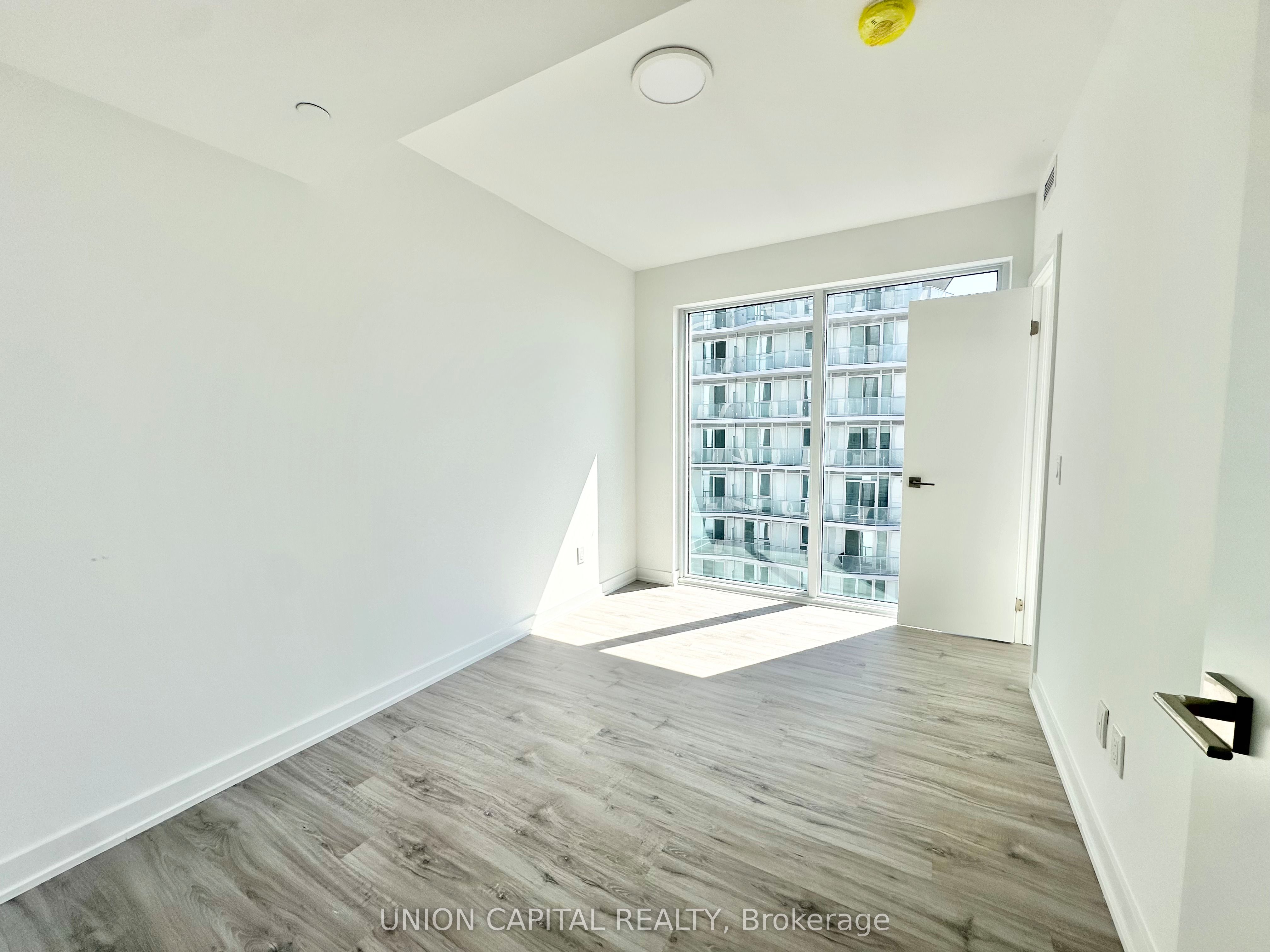 252 Church Street 5511 Property Photo 10