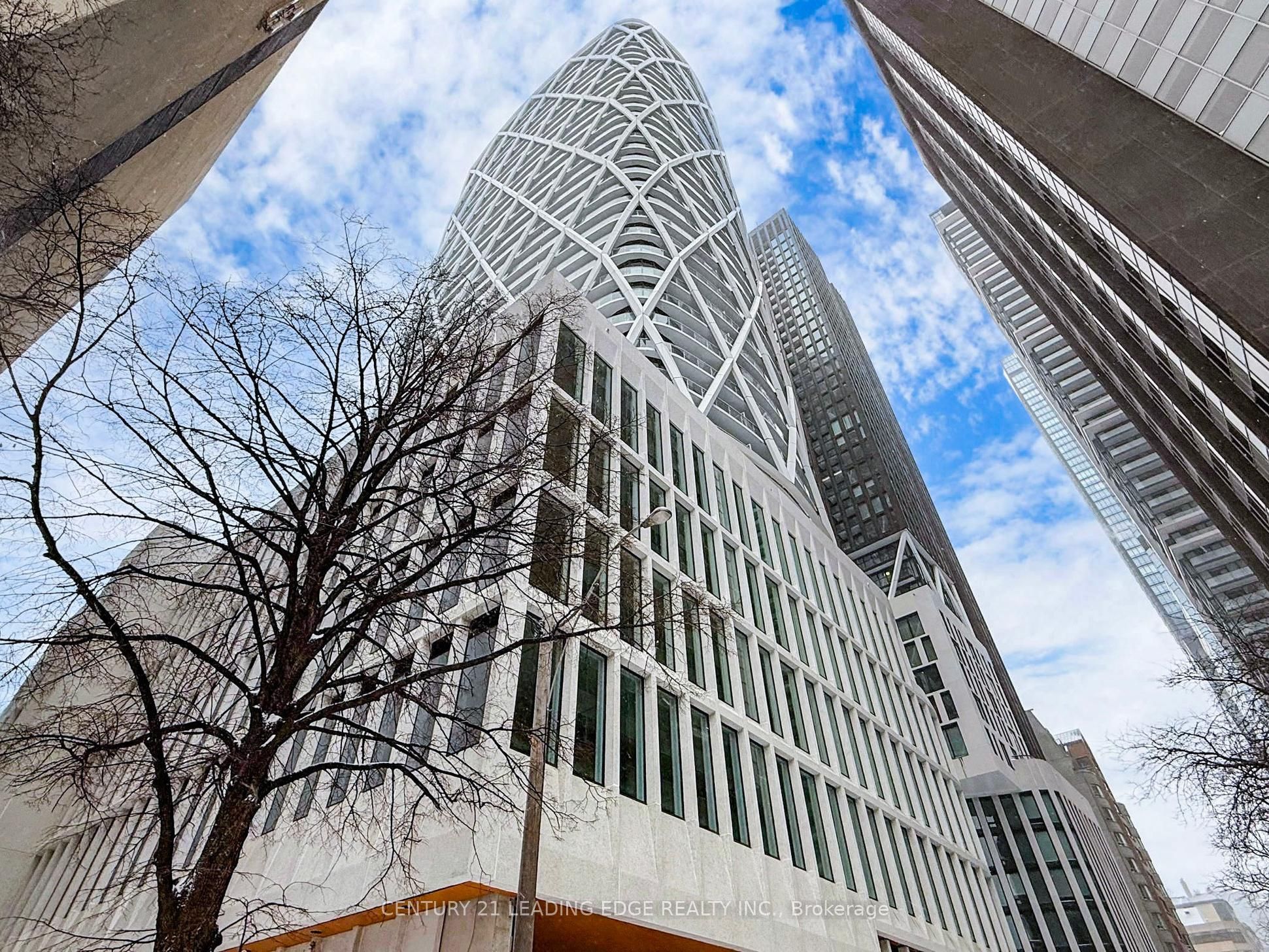 230 Simcoe Street 2212