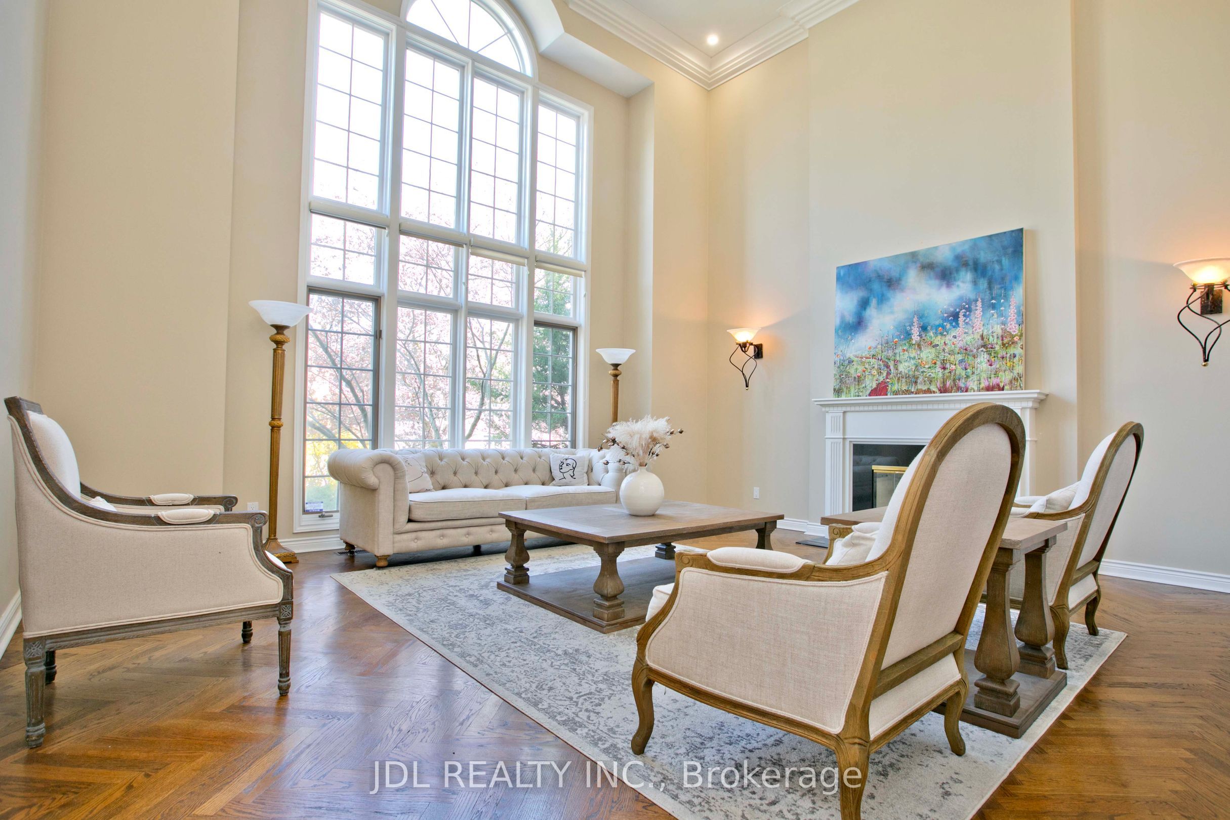 53 Aldershot Crescent Property Photo 6