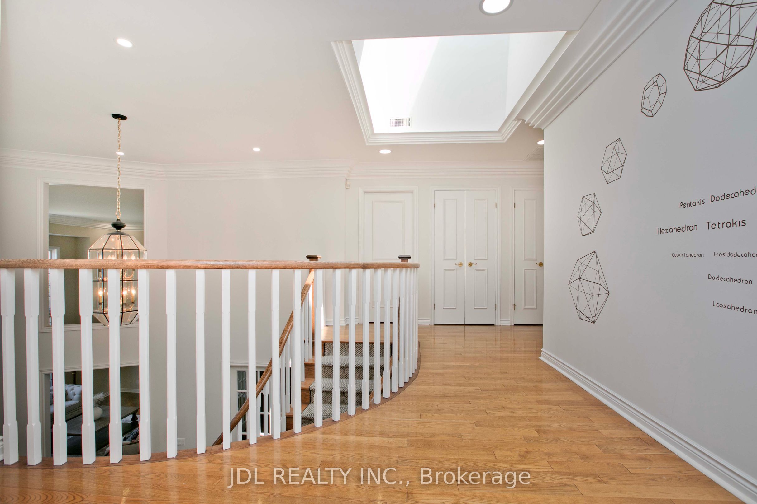 53 Aldershot Crescent Property Photo 23