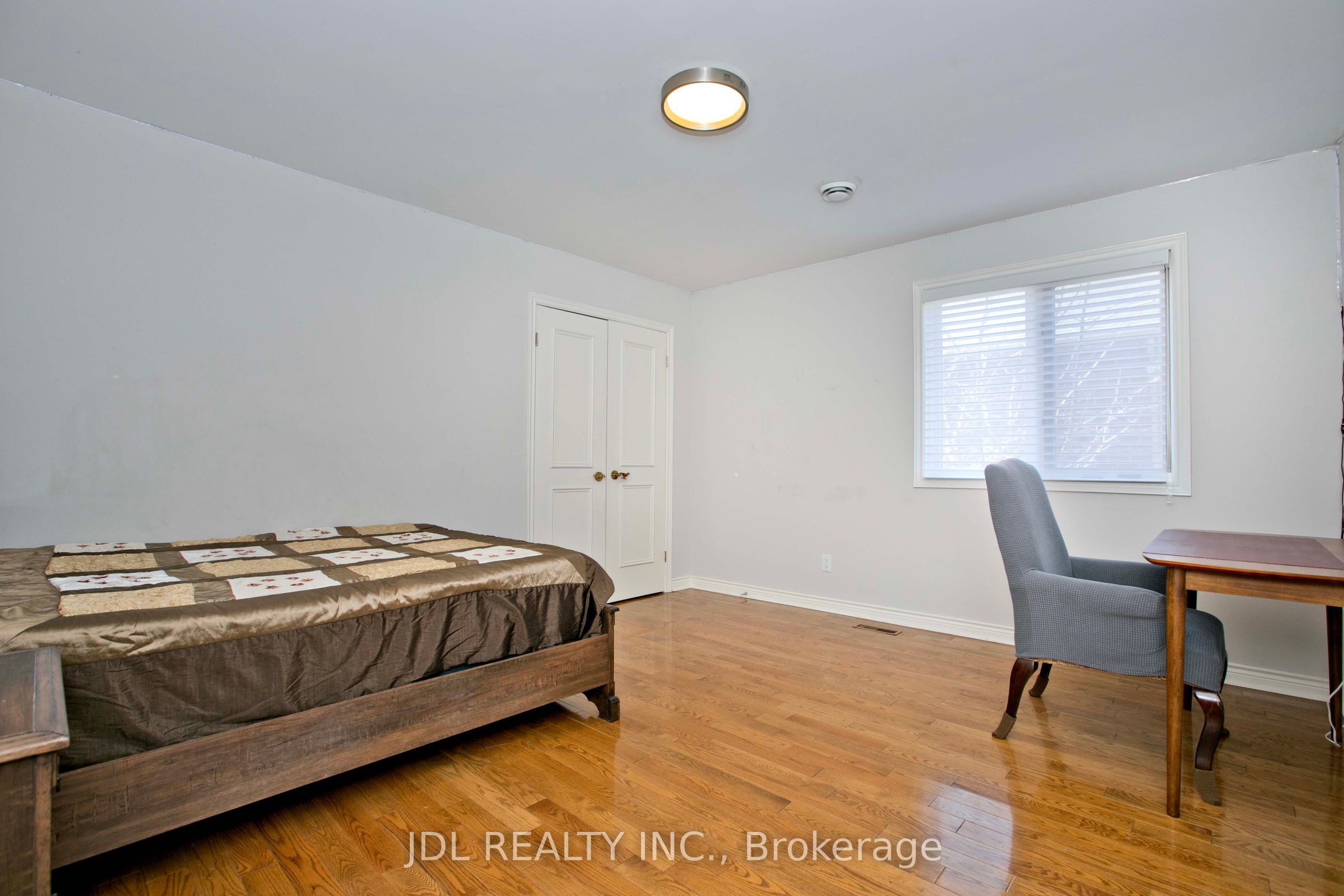 53 Aldershot Crescent Property Photo 30