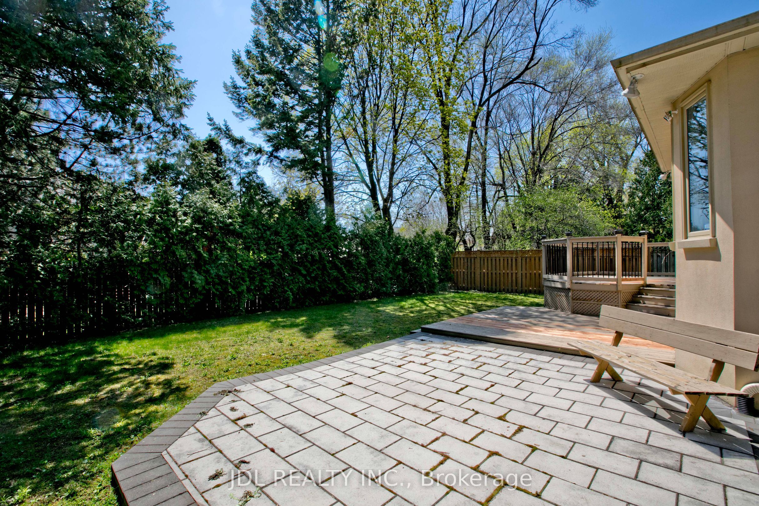 53 Aldershot Crescent Property Photo 47