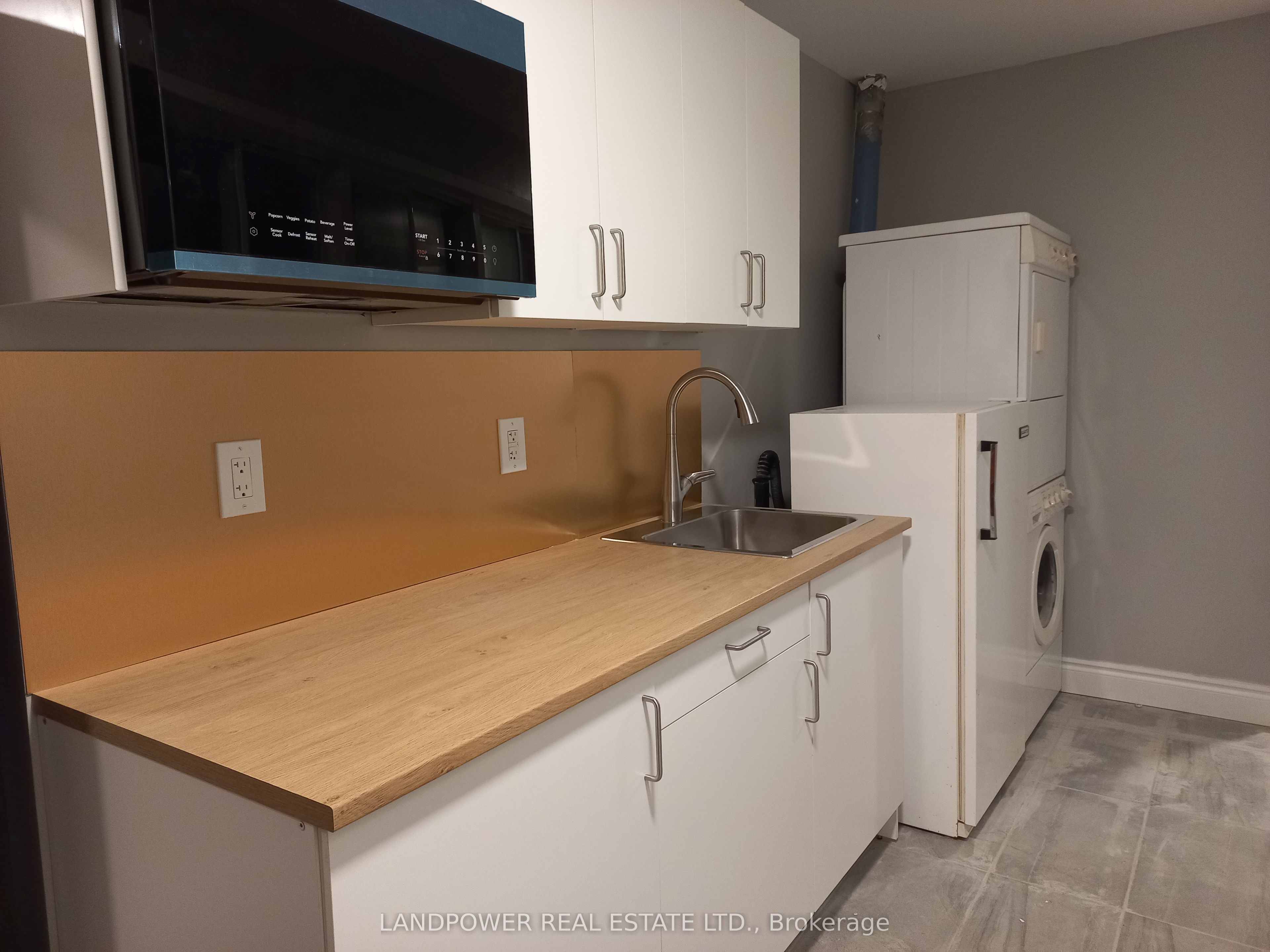 8 Clareville Crescent Property Photo 8