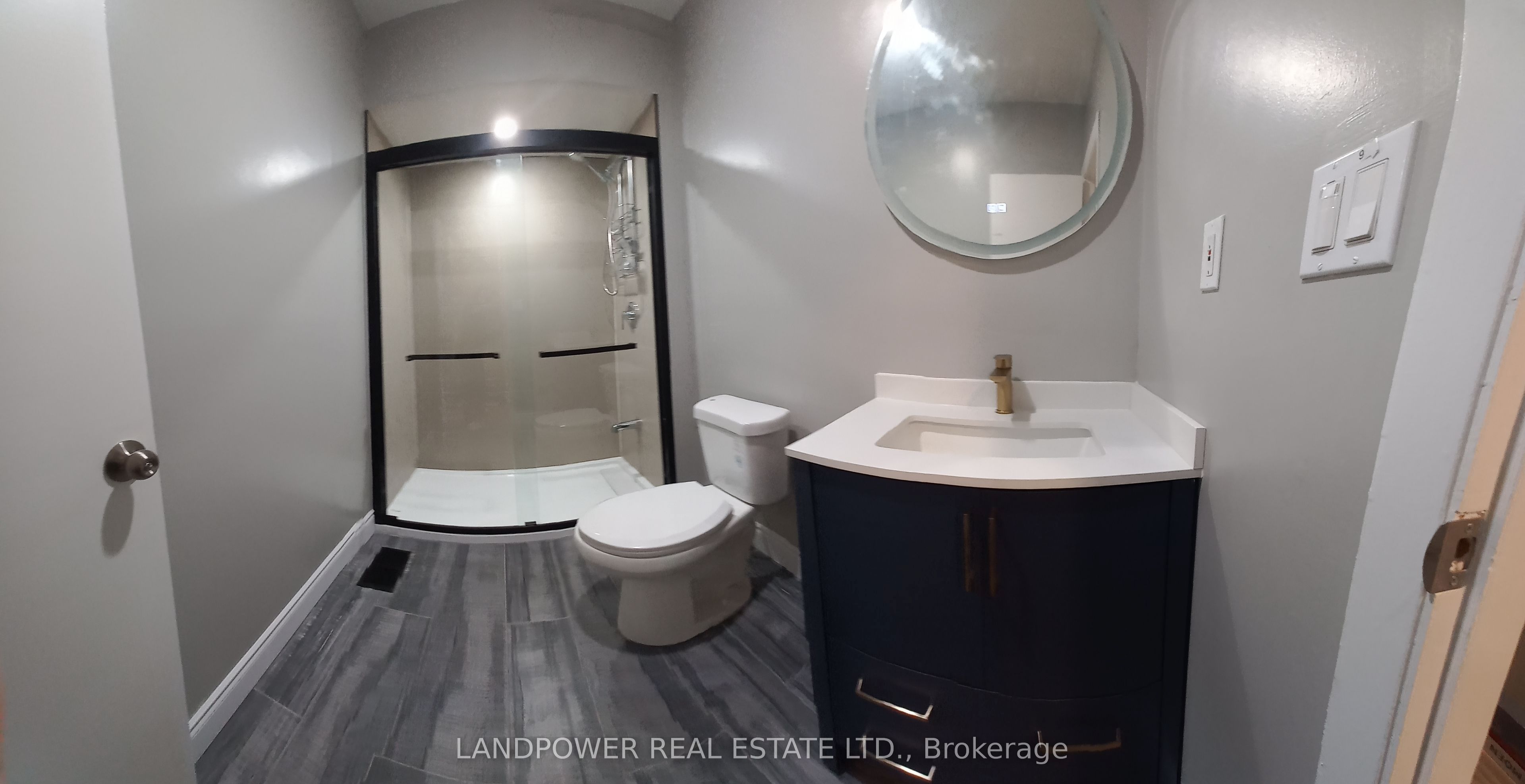 8 Clareville Crescent Property Photo 10