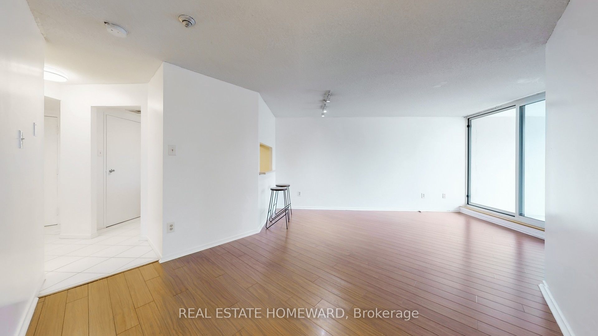 77 Maitland Place 623 Property Photo 11